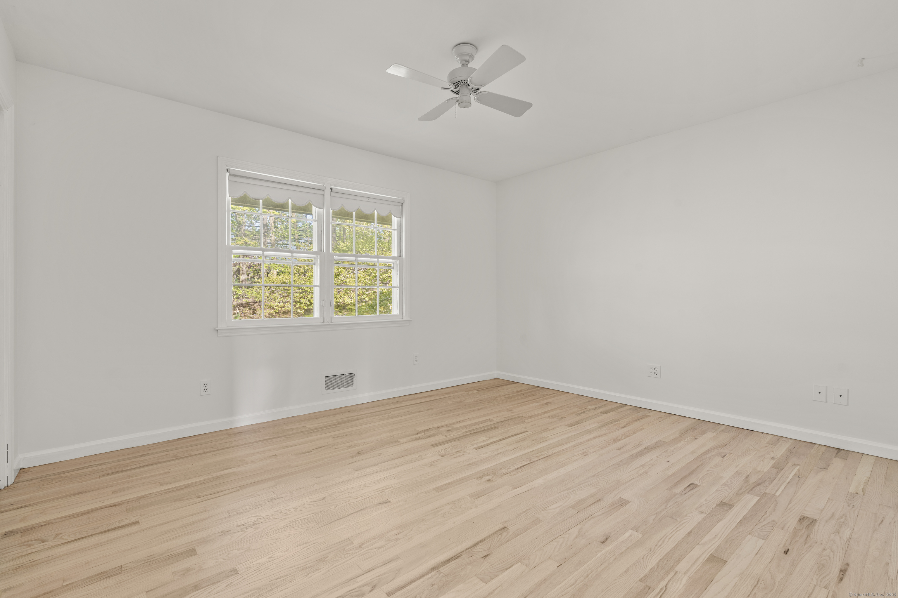 329 Roxbury, Stamford, Connecticut 06902