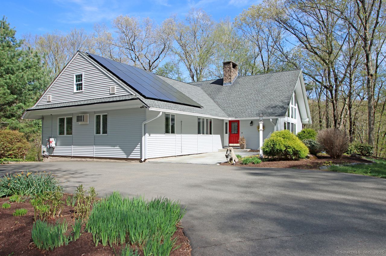 175 Old Lane, Hamden, Connecticut 06410