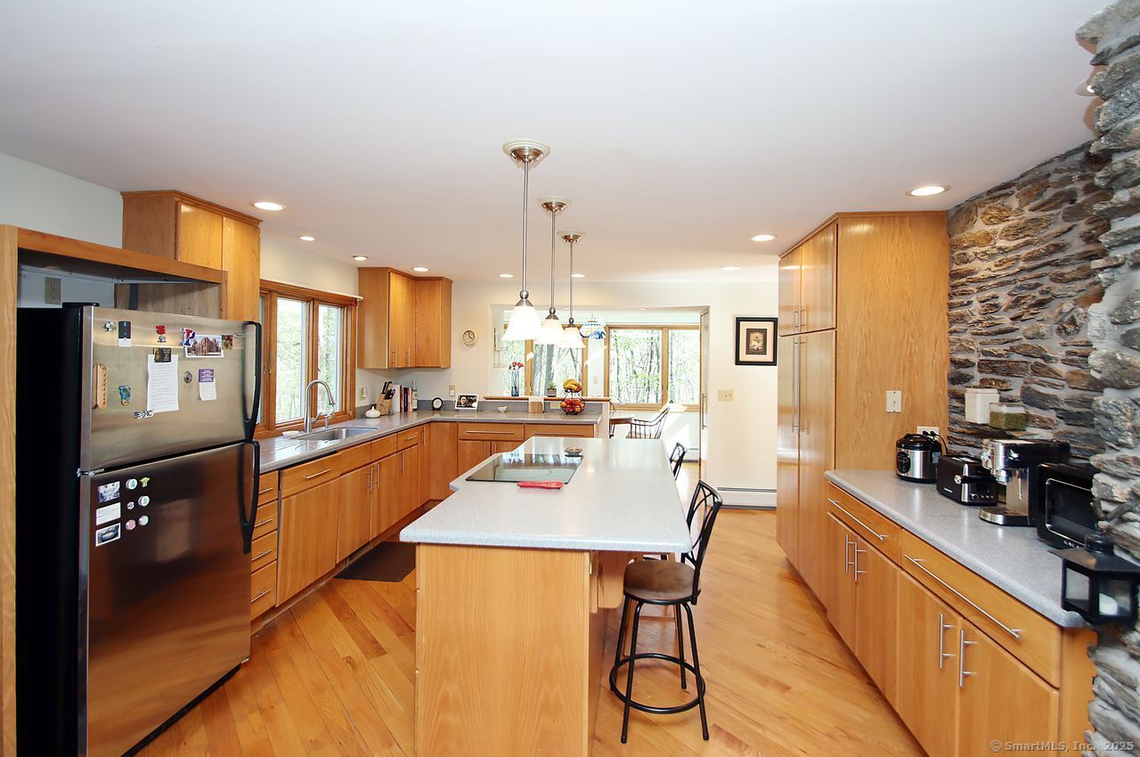 175 Old Lane, Hamden, Connecticut 06410