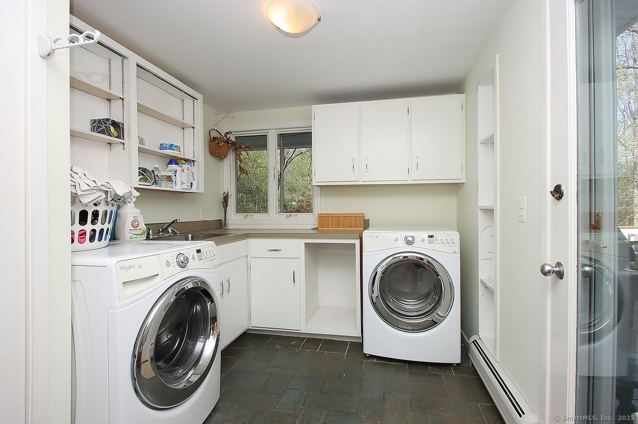 175 Old Lane, Hamden, Connecticut 06410