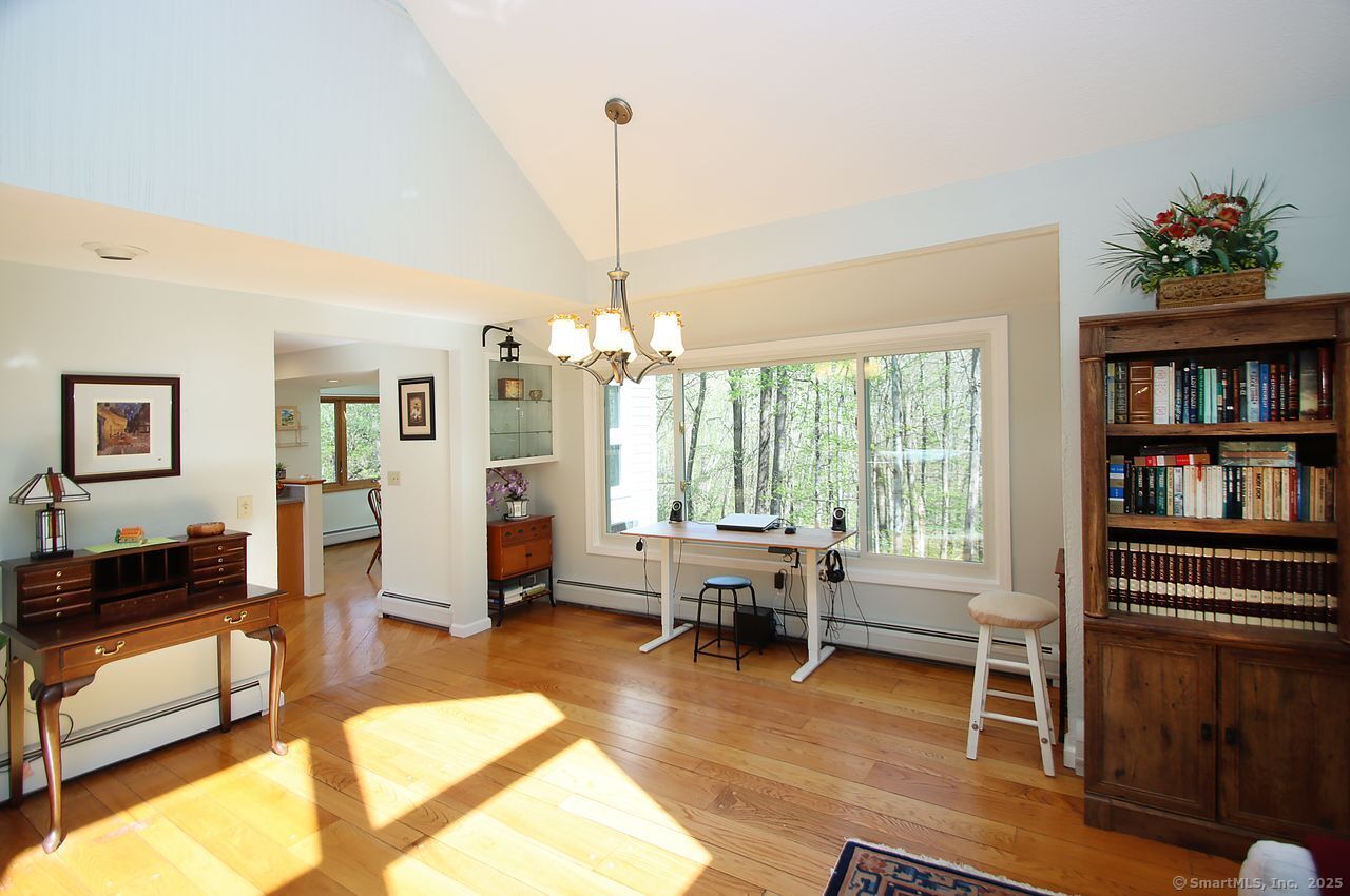 175 Old Lane, Hamden, Connecticut 06410