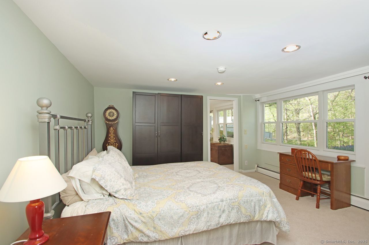 175 Old Lane, Hamden, Connecticut 06410