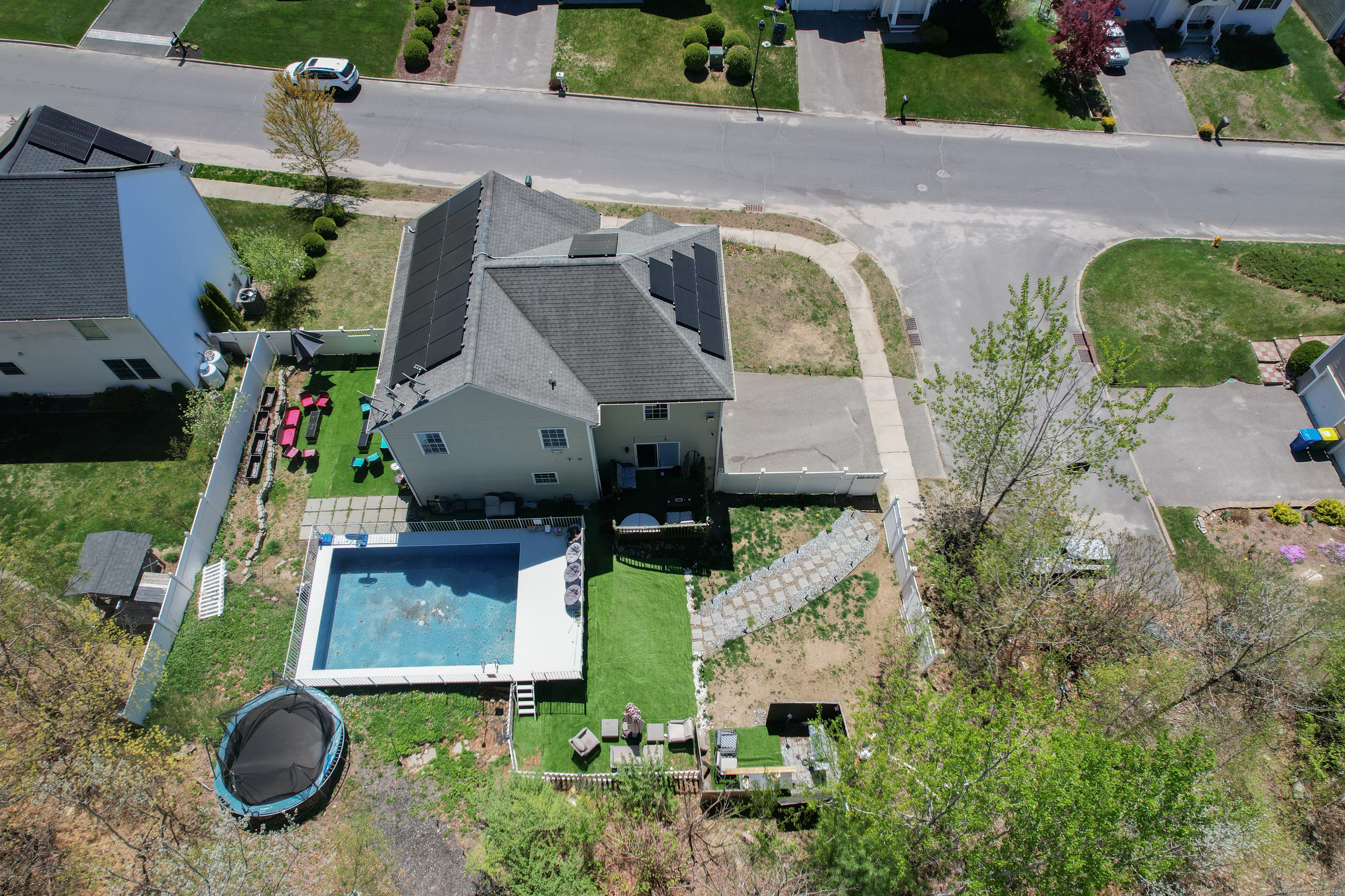 207 Ridgefield, Waterbury, Connecticut 06705