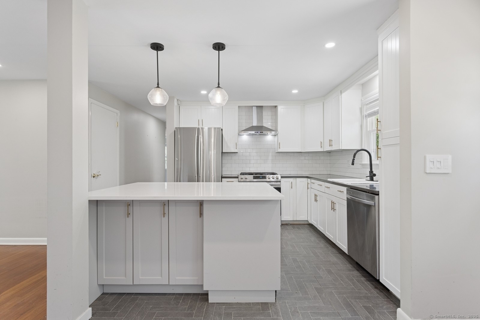 128 West, Darien, Connecticut 06820