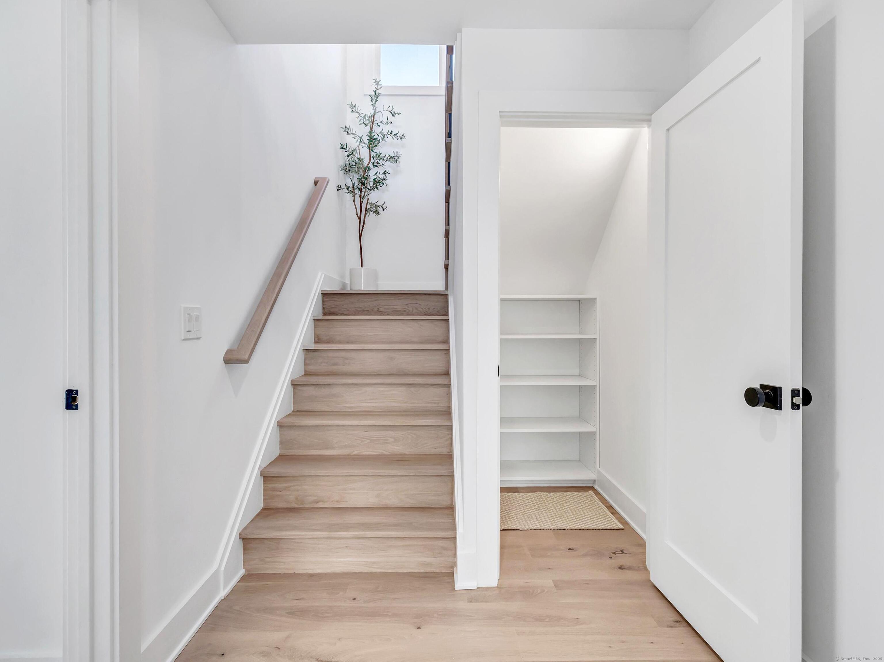 13 Dunbar, Milford, Connecticut 06460