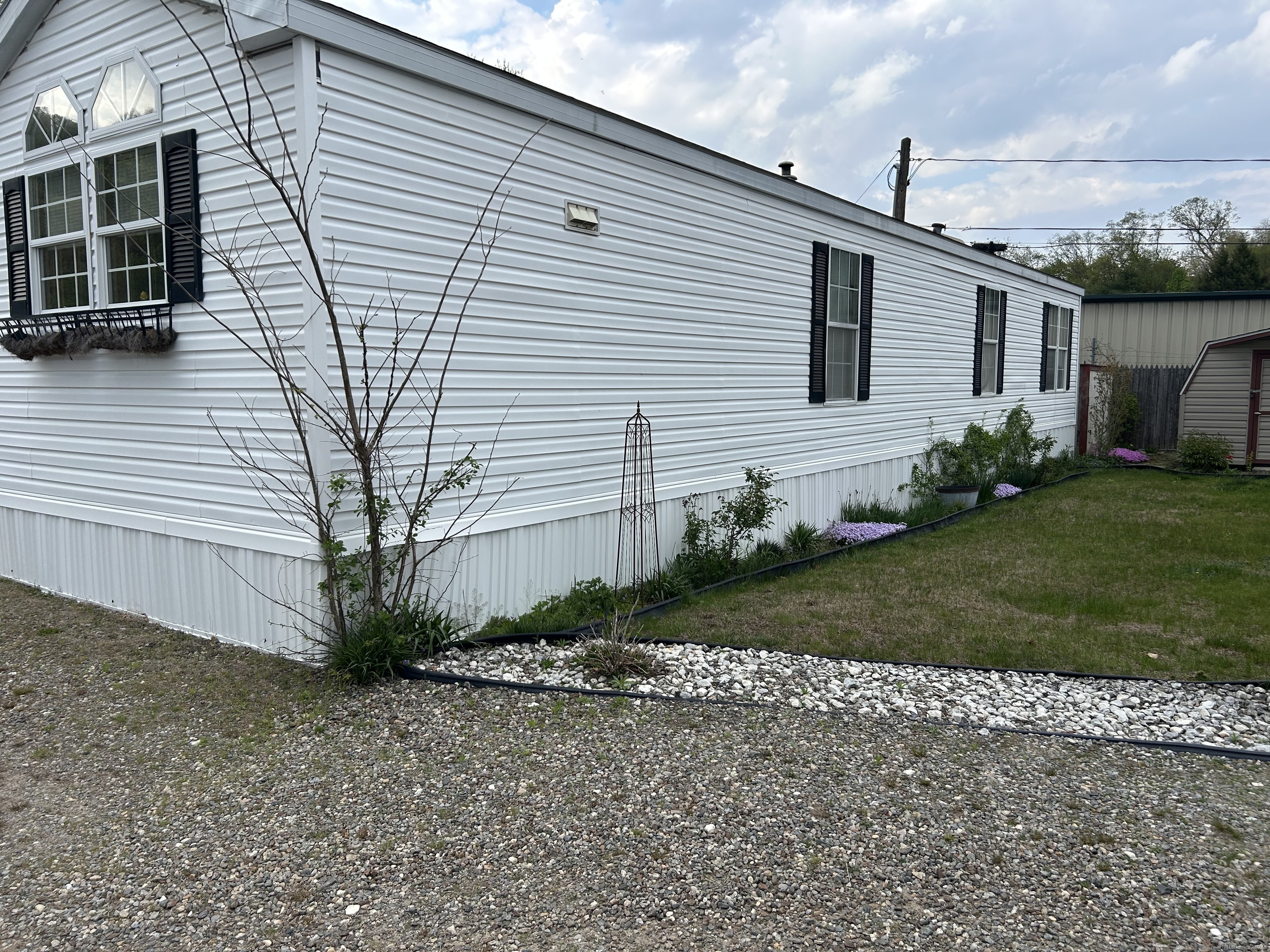 16 New, Beacon Falls, Connecticut 06403
