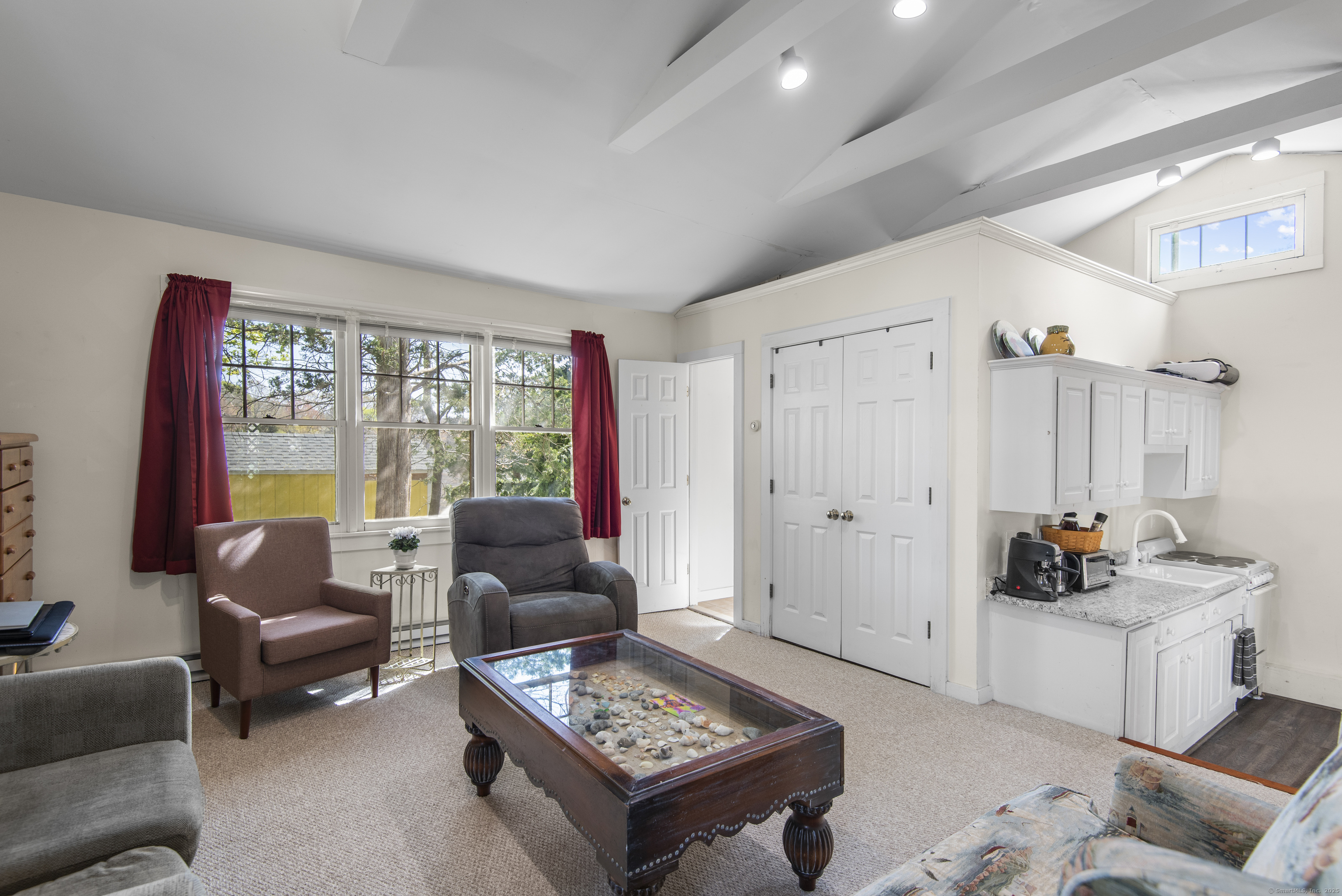 11 Pent, Madison, Connecticut 06443