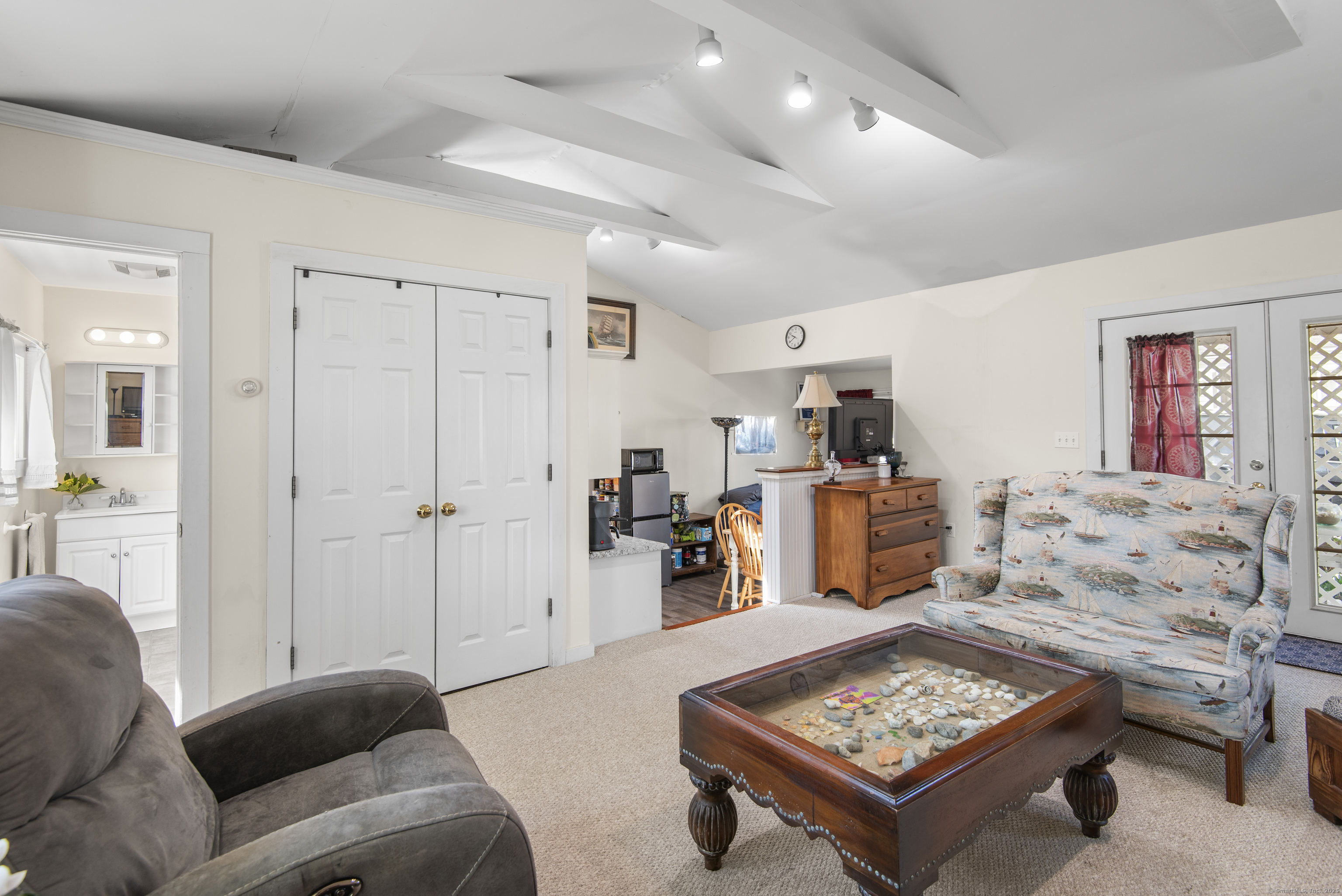 11 Pent, Madison, Connecticut 06443