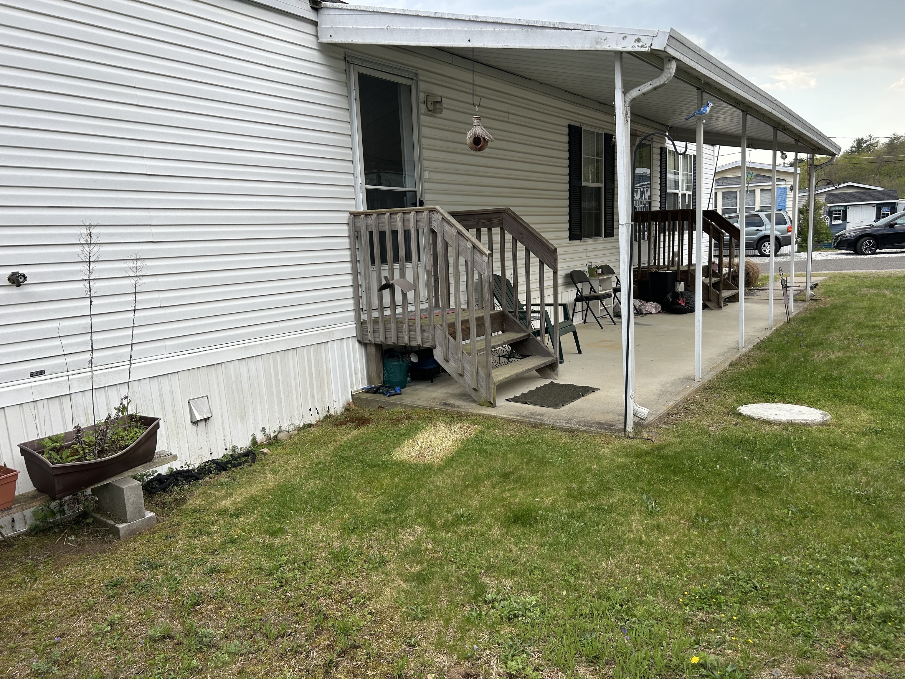 16 New, Beacon Falls, Connecticut 06403