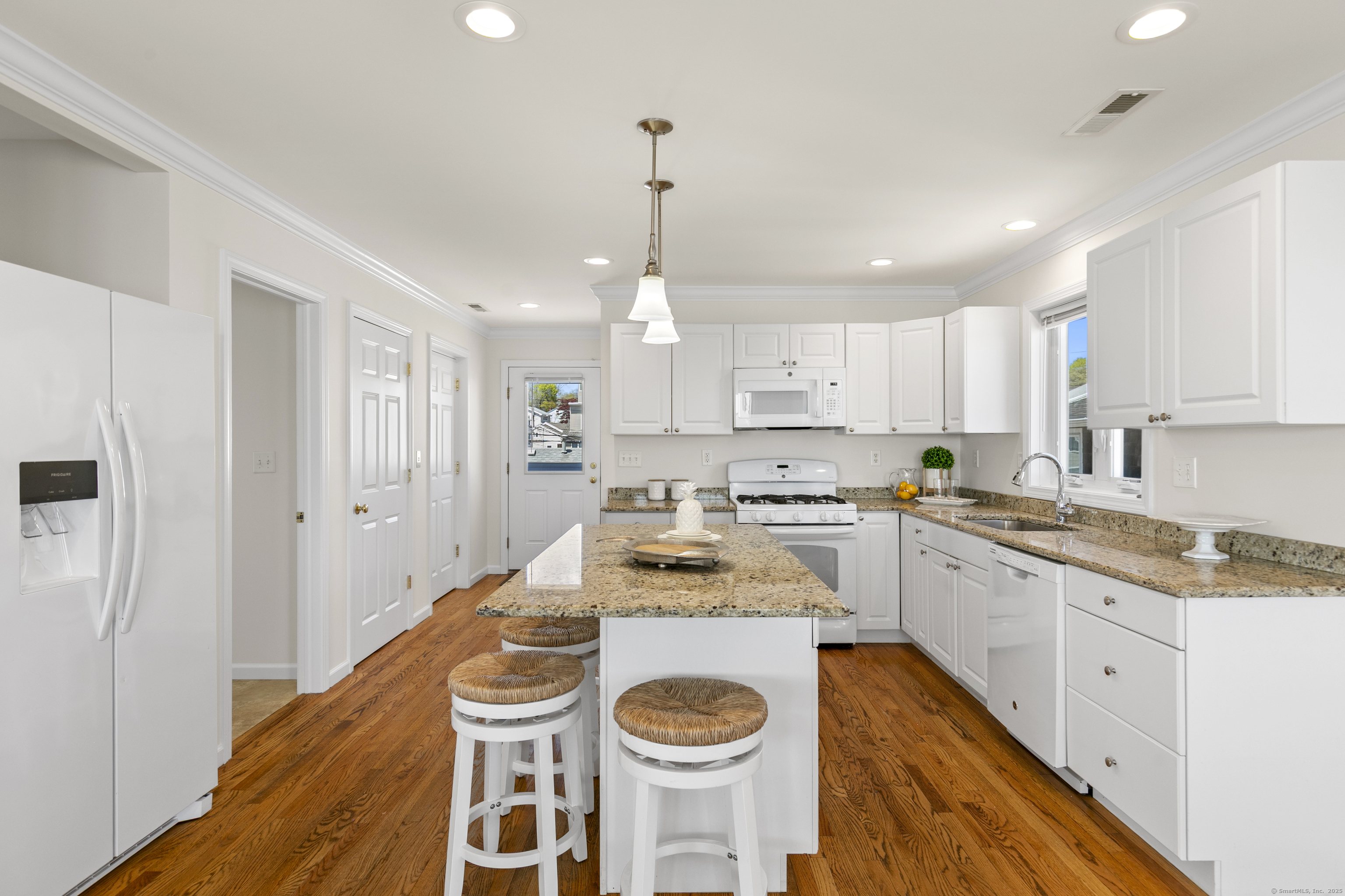 274 & 274A Cosey Beach, East Haven, Connecticut 06512