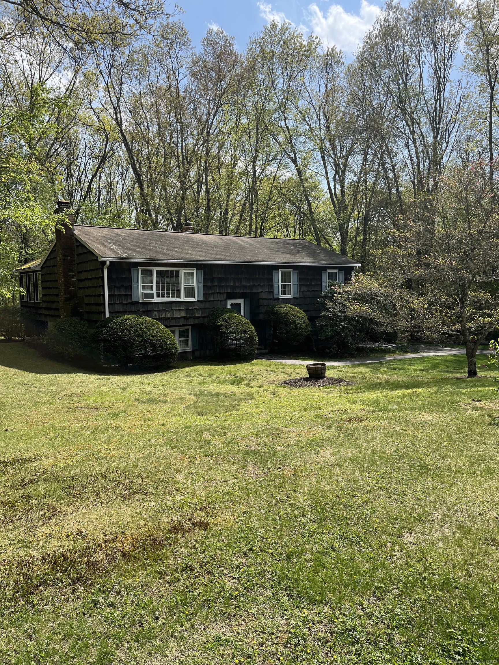 21 Pine, Oxford, Connecticut 06478