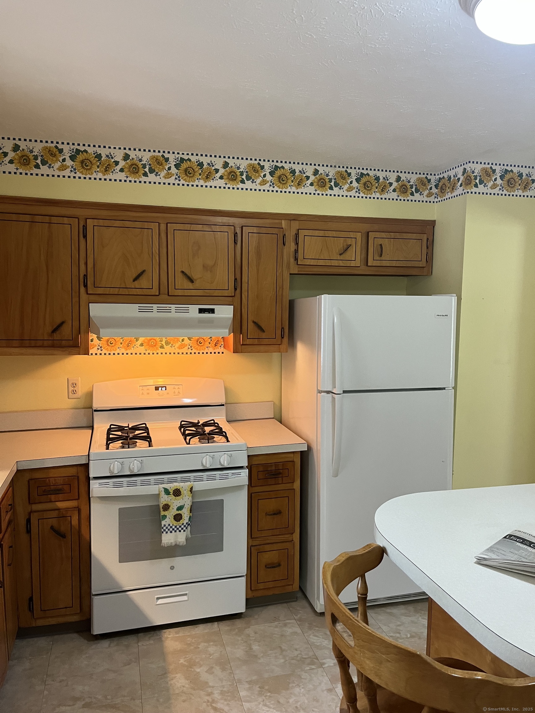 21 Pine, Oxford, Connecticut 06478