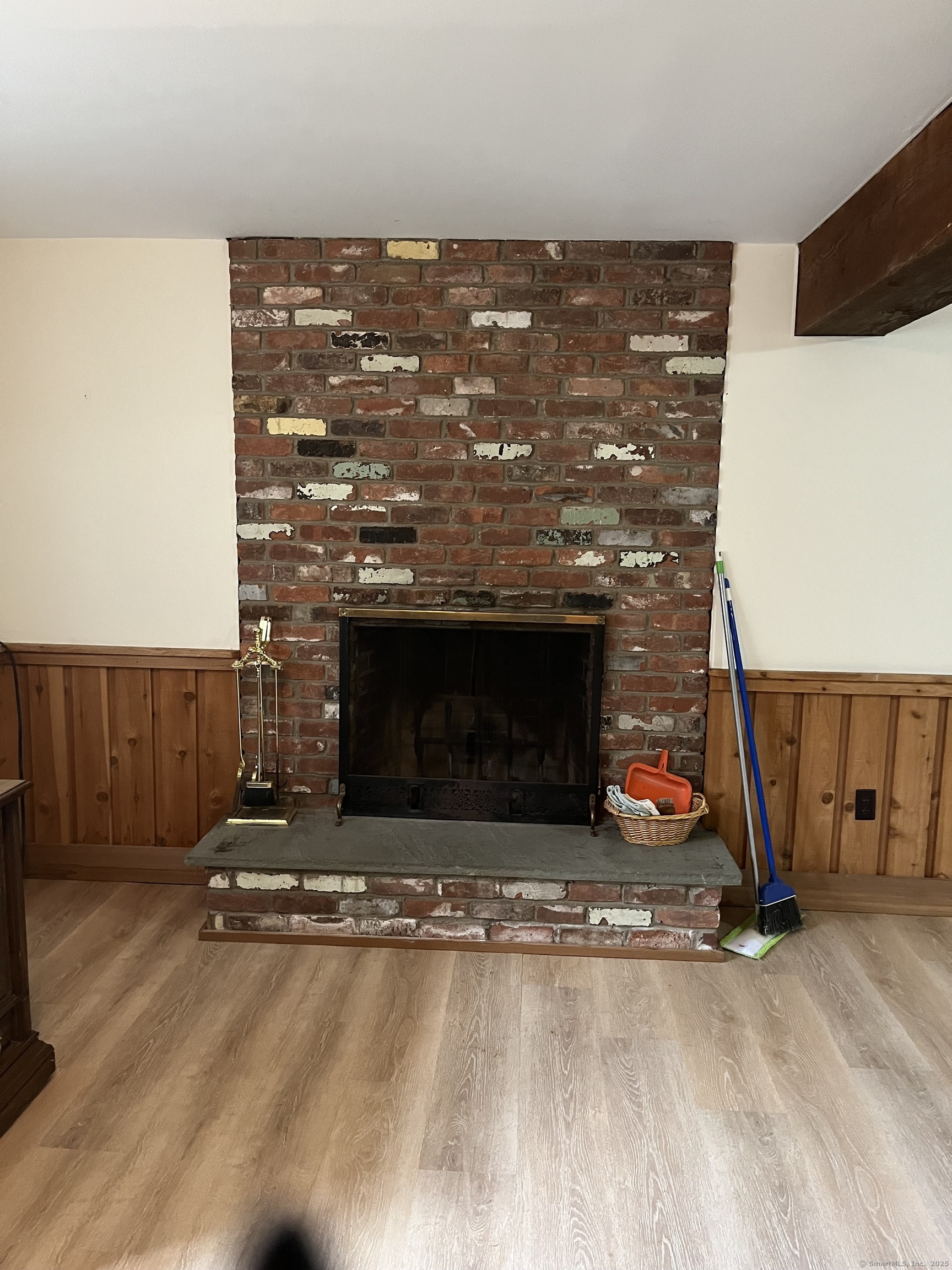 21 Pine, Oxford, Connecticut 06478