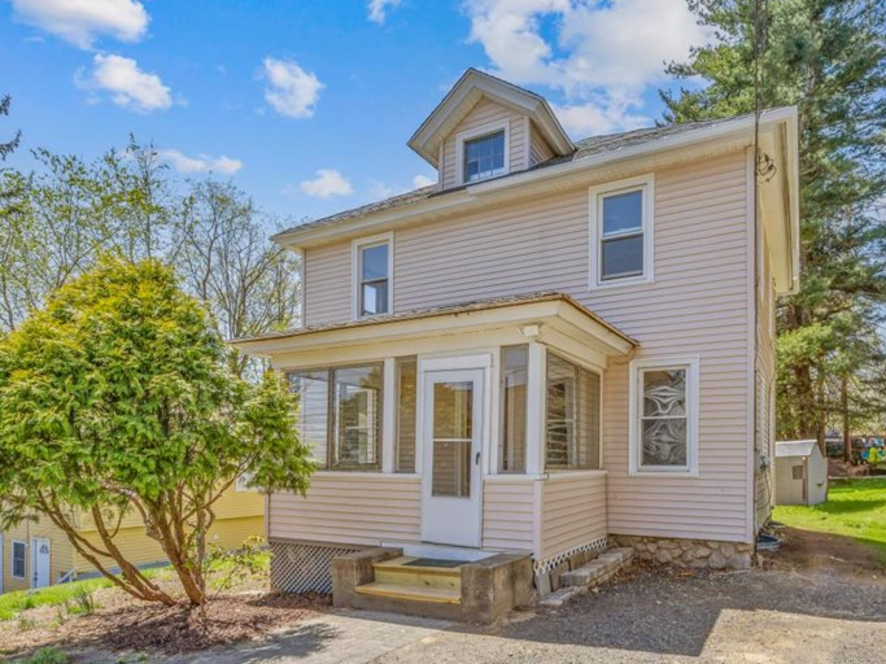 34 Peach, Waterbury, Connecticut 06708