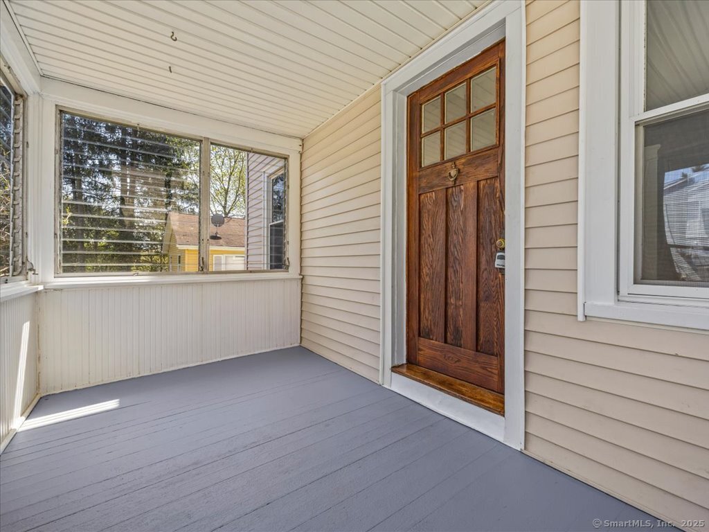 34 Peach, Waterbury, Connecticut 06708