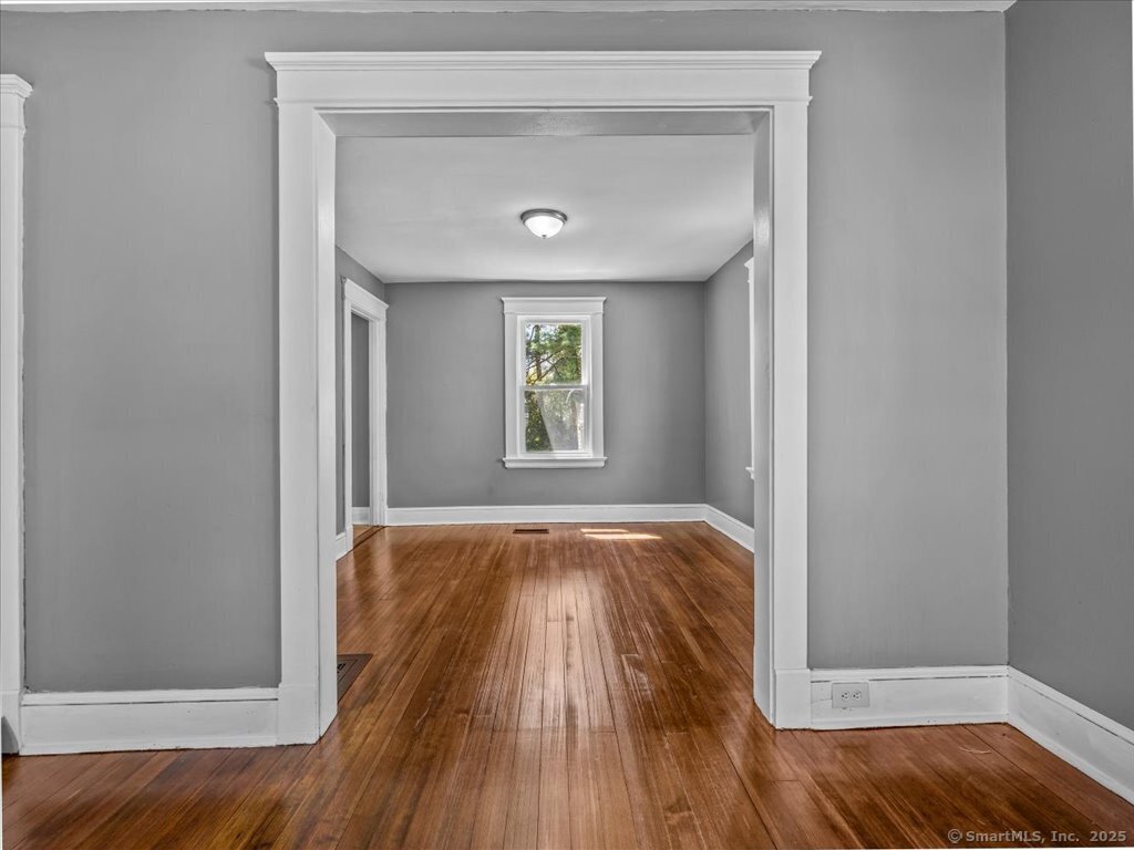 34 Peach, Waterbury, Connecticut 06708