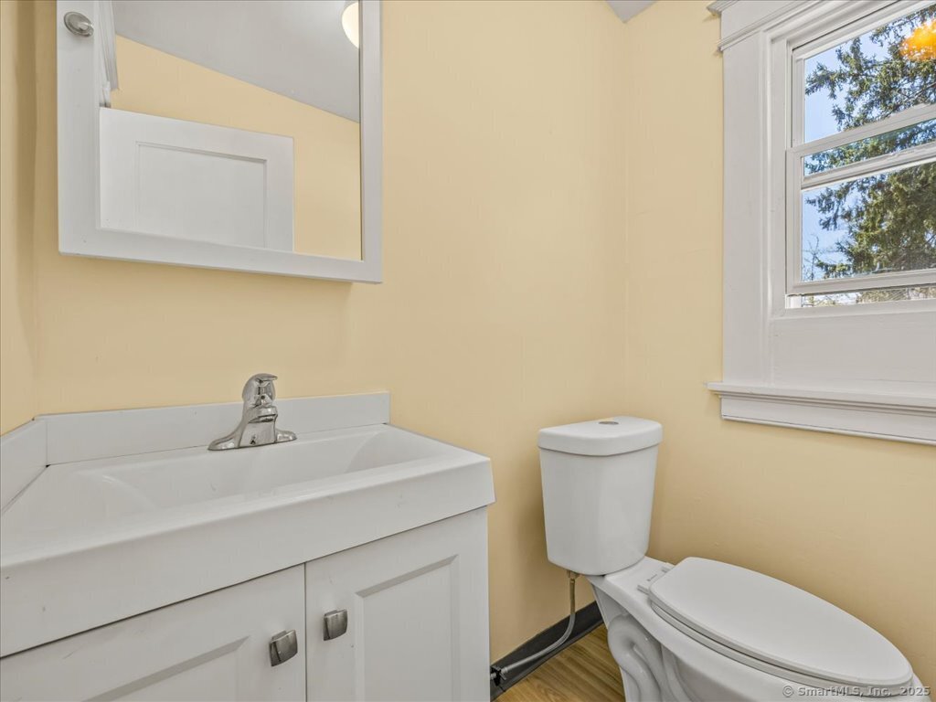 34 Peach, Waterbury, Connecticut 06708