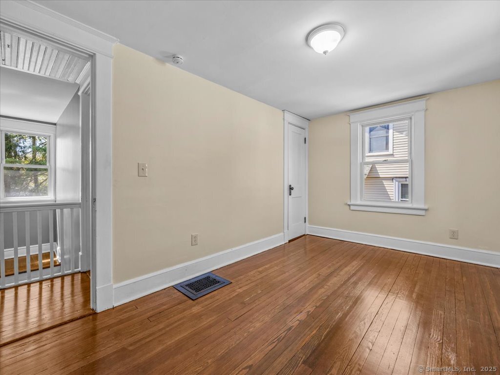34 Peach, Waterbury, Connecticut 06708