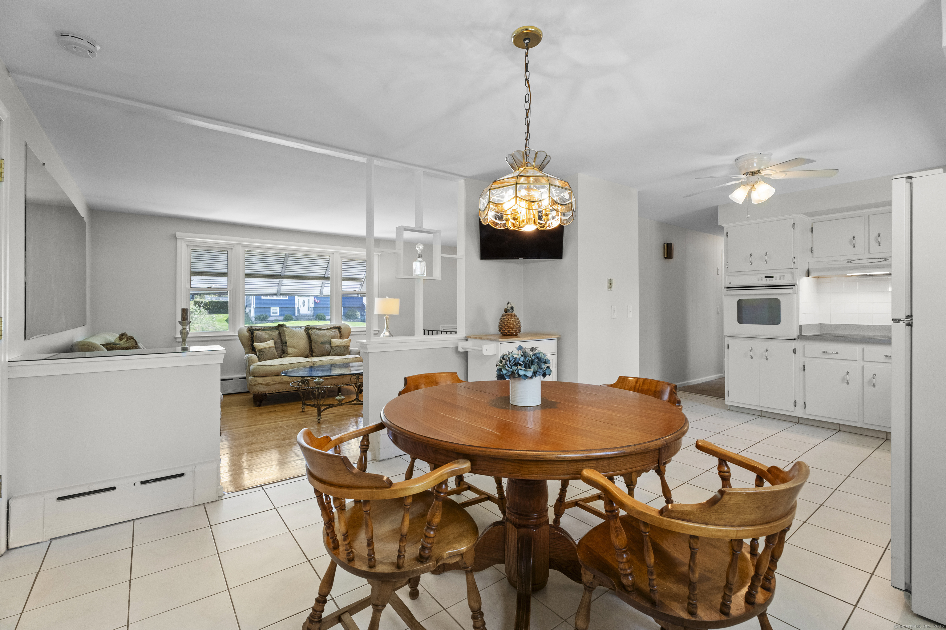 75 Summit, North Branford, Connecticut 06471