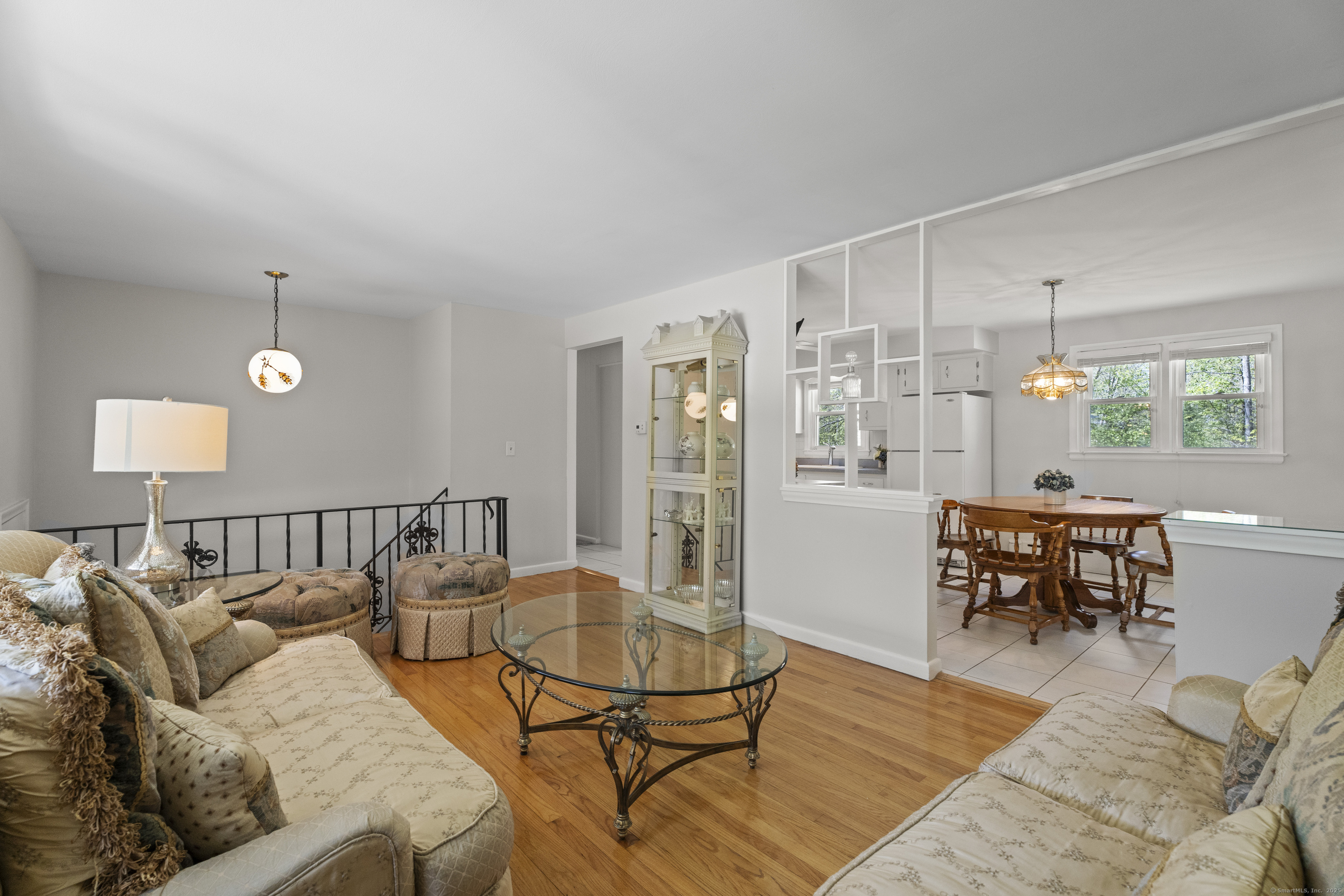 75 Summit, North Branford, Connecticut 06471