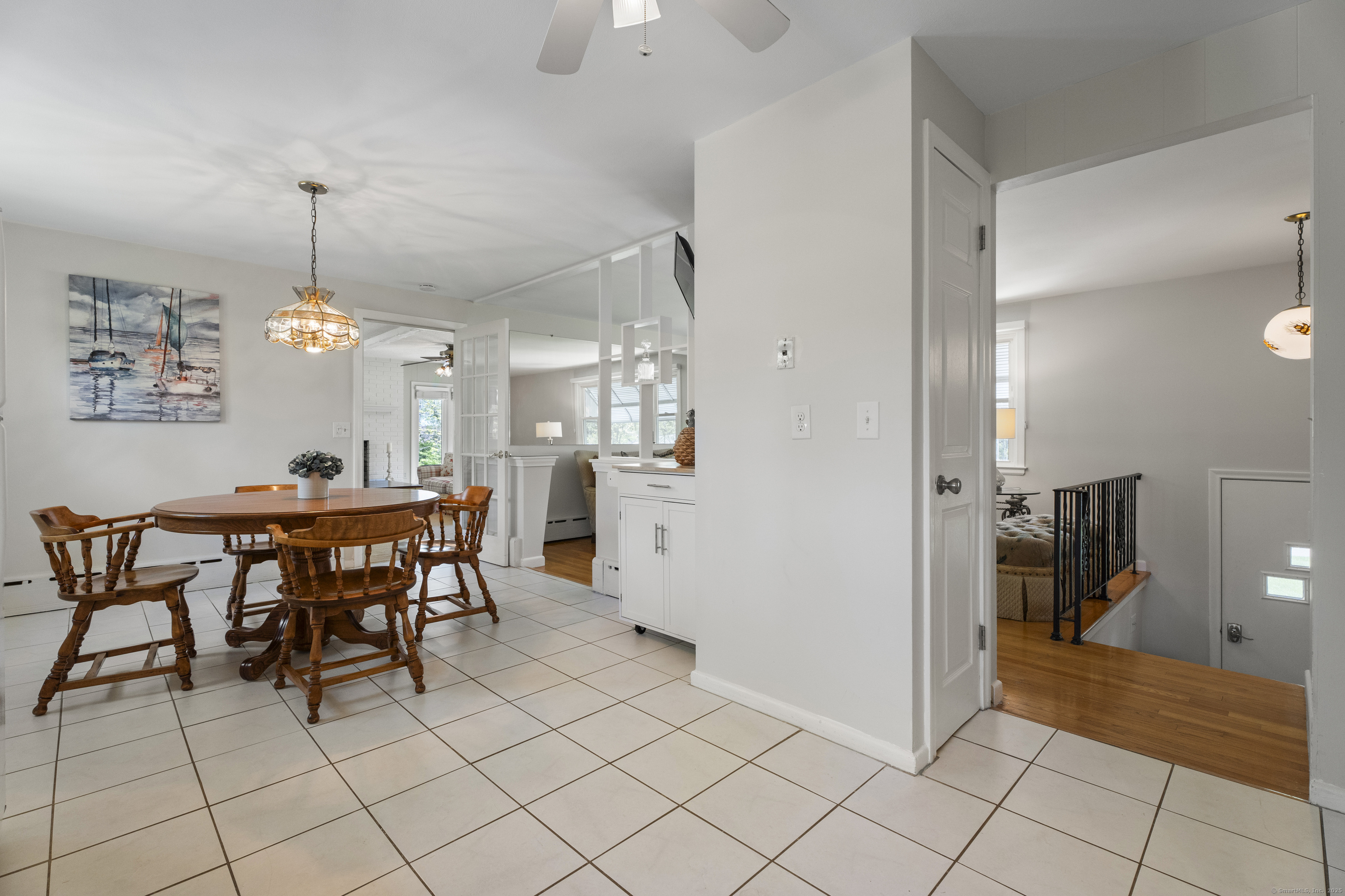 75 Summit, North Branford, Connecticut 06471