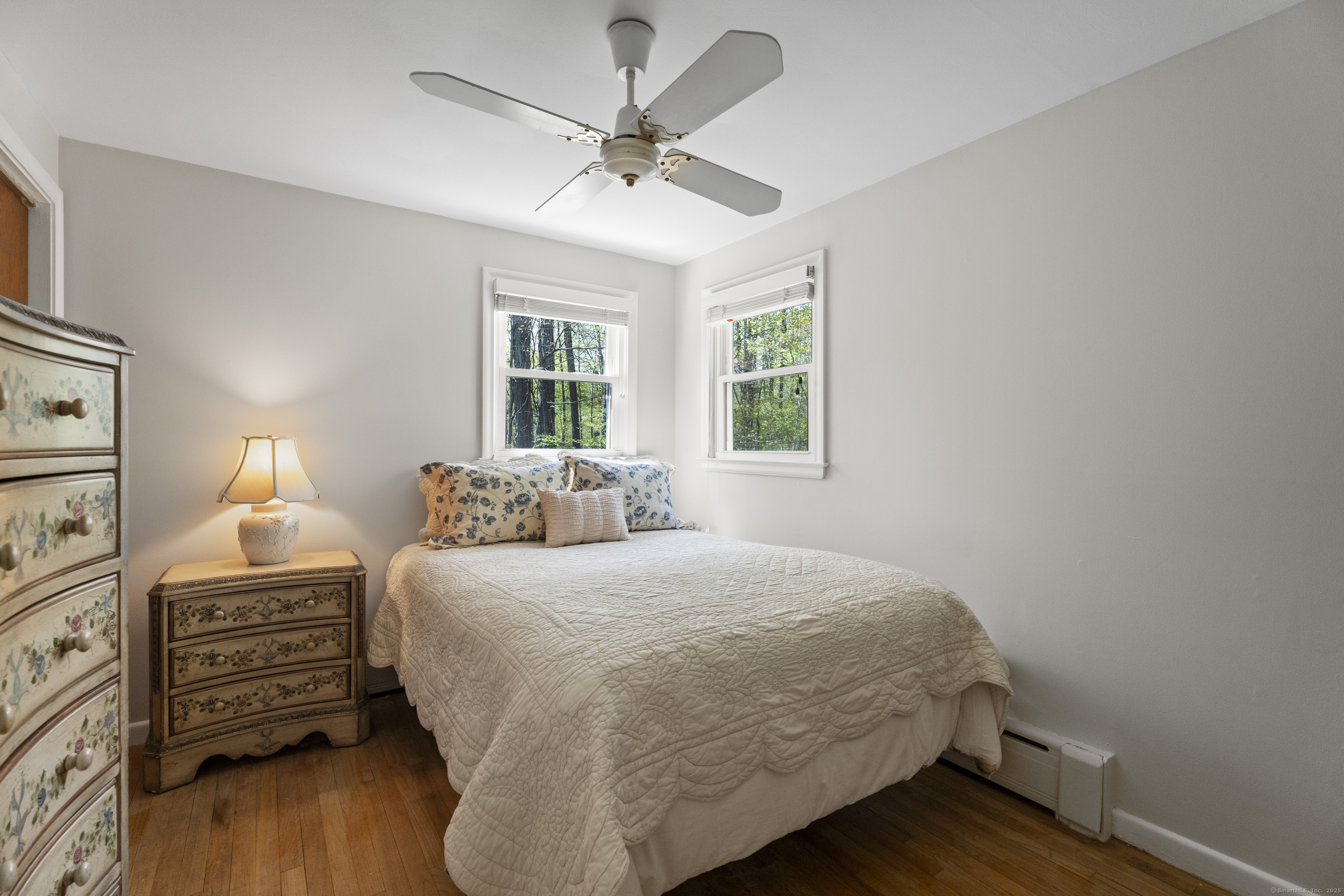 75 Summit, North Branford, Connecticut 06471