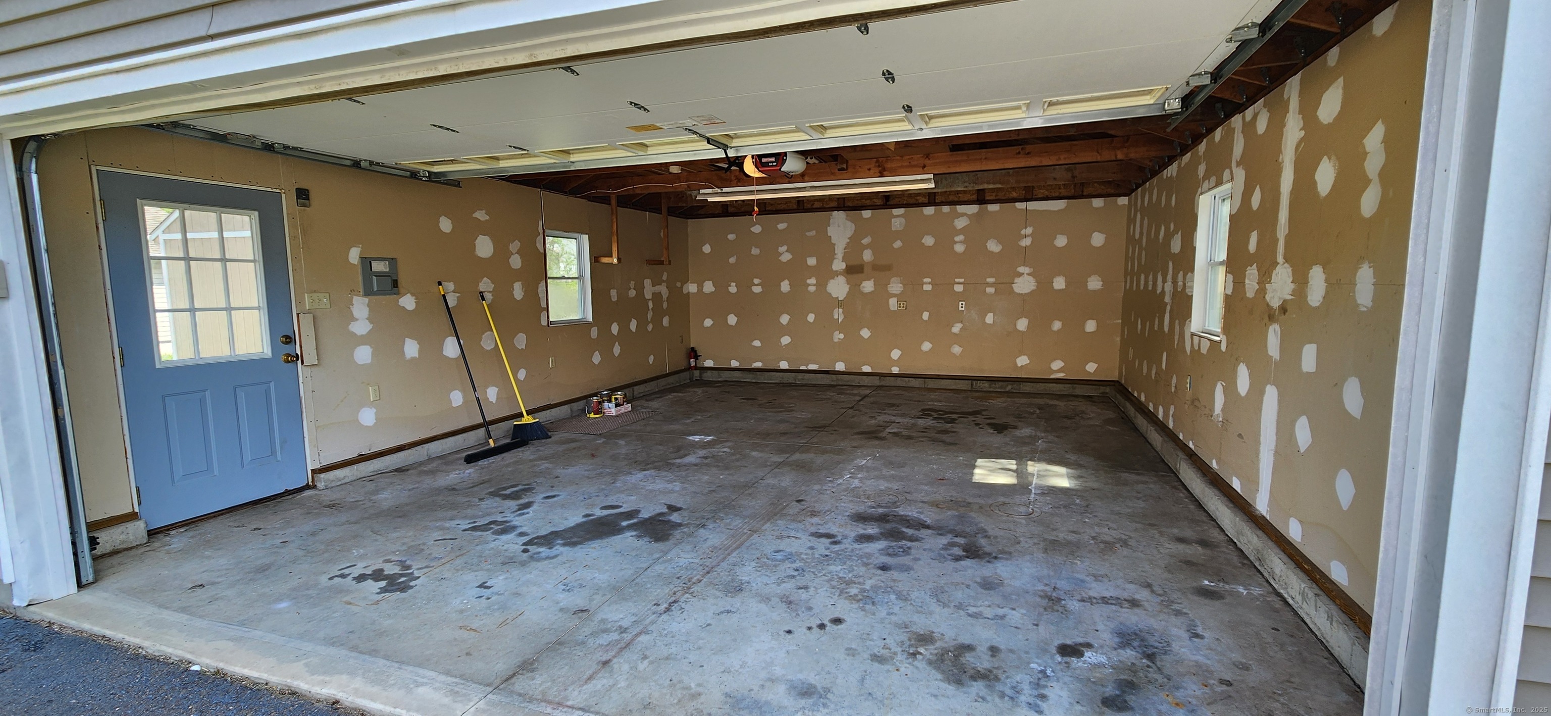 116 Aimes, West Haven, Connecticut 06516