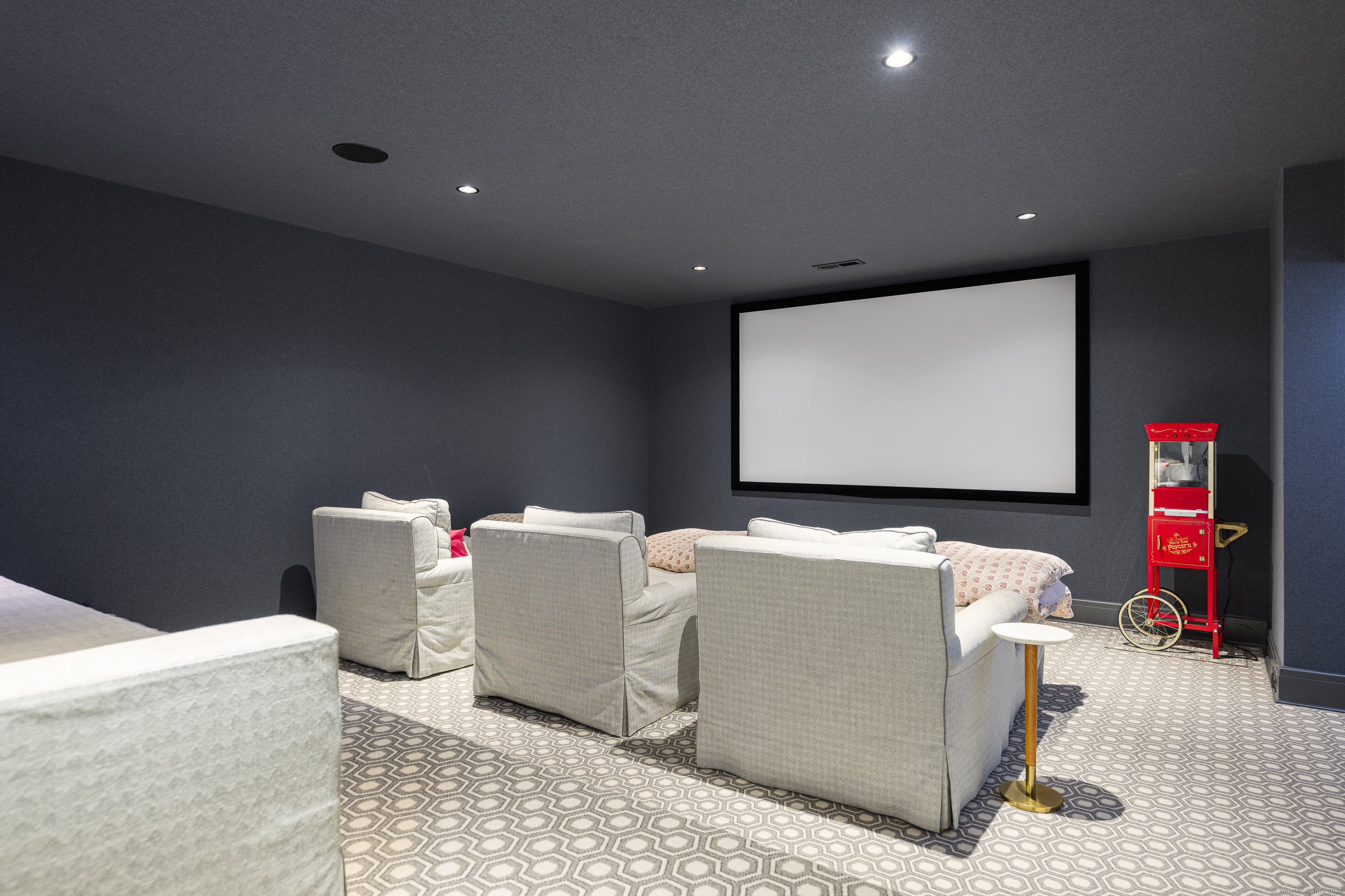 183 Hemlock Hill, New Canaan, Connecticut 06840