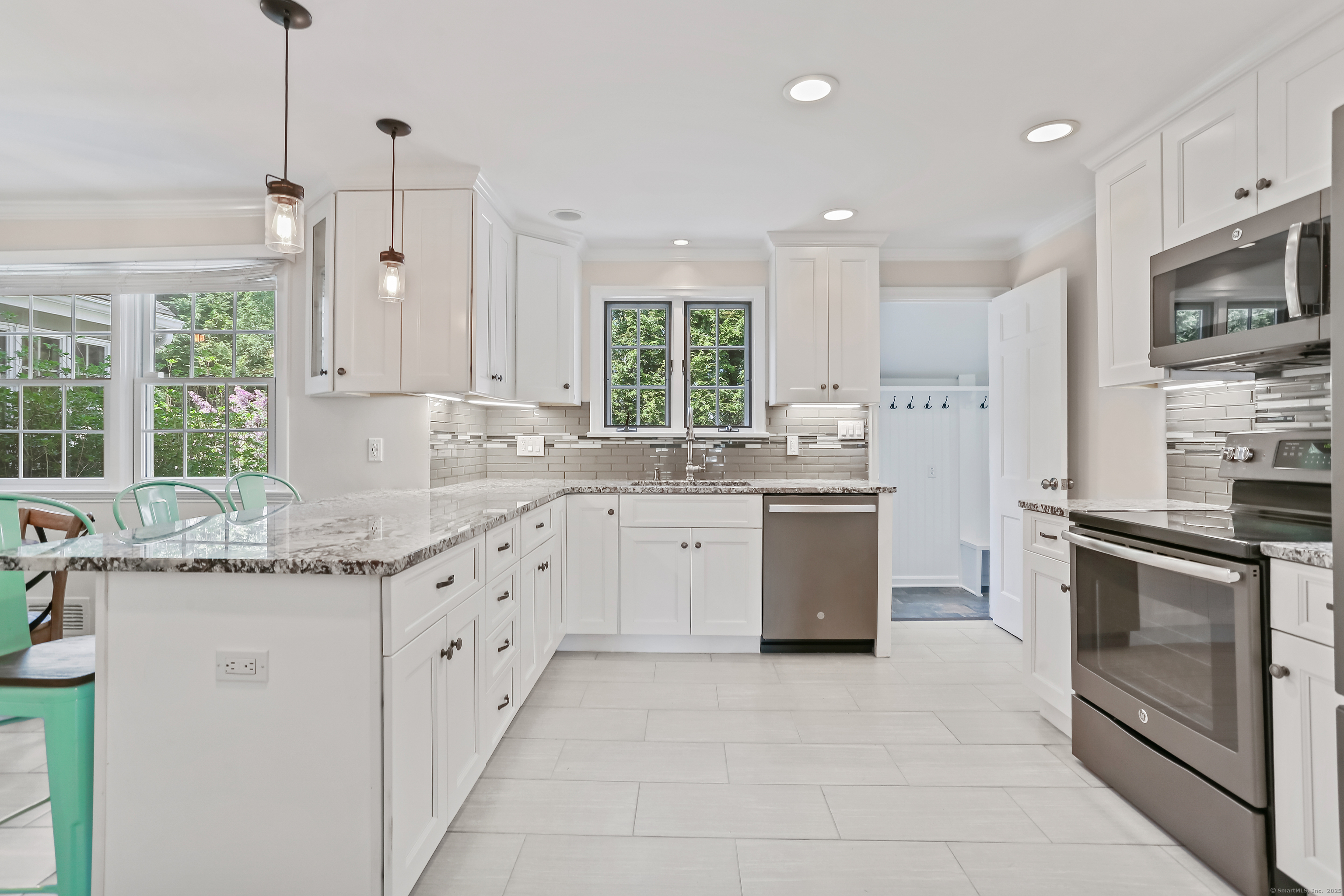 15 Old Orchard, Easton, Connecticut 06612