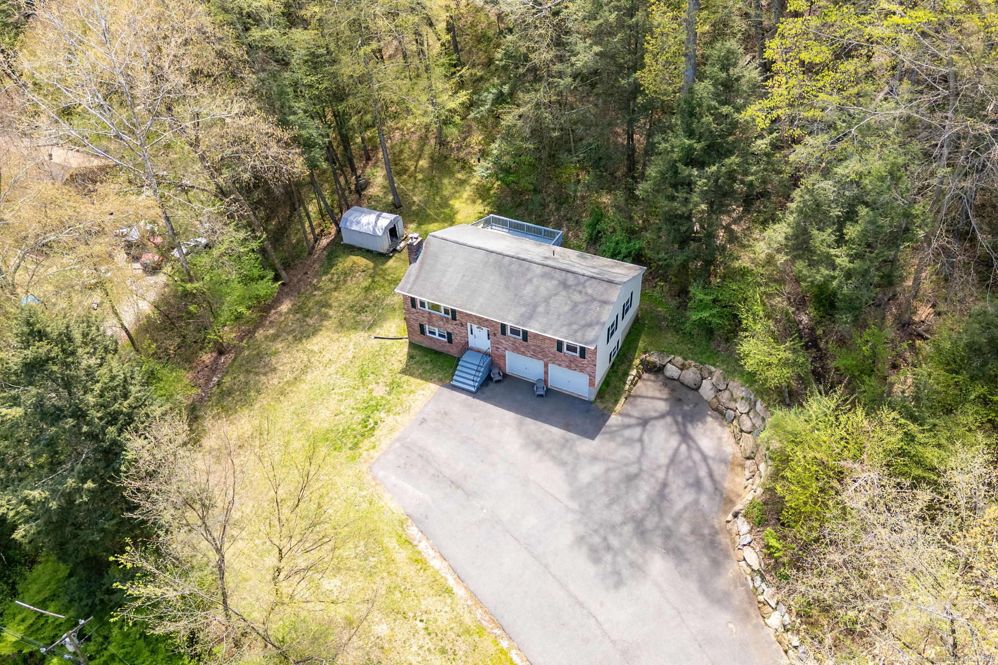 17 Cedar Hill, New Milford, Connecticut 06755