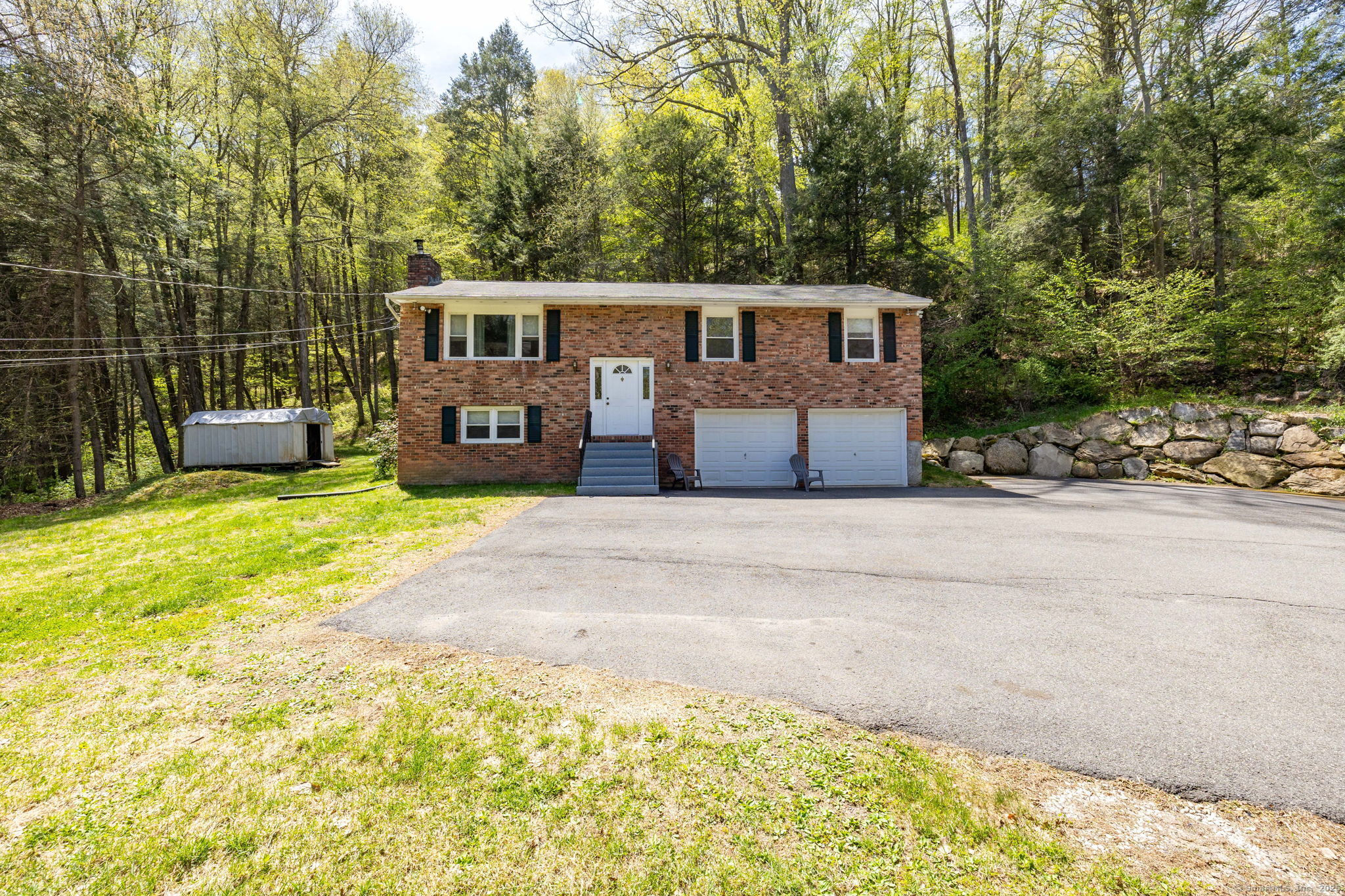 17 Cedar Hill, New Milford, Connecticut 06755