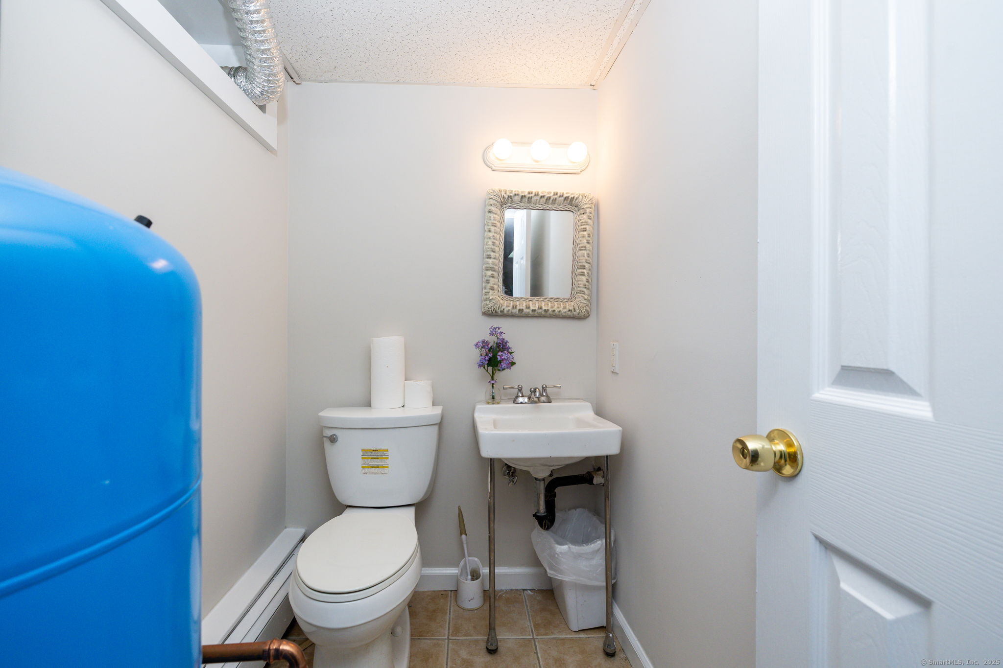 17 Cedar Hill, New Milford, Connecticut 06755