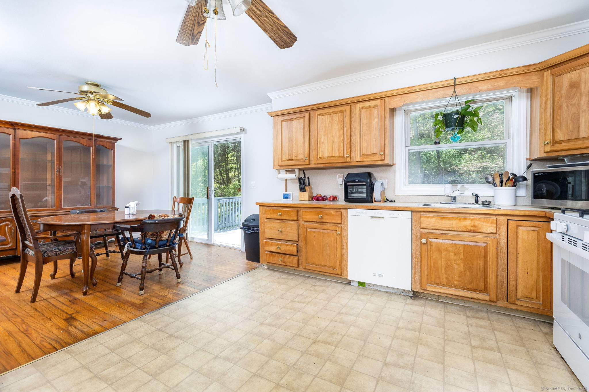 17 Cedar Hill, New Milford, Connecticut 06755