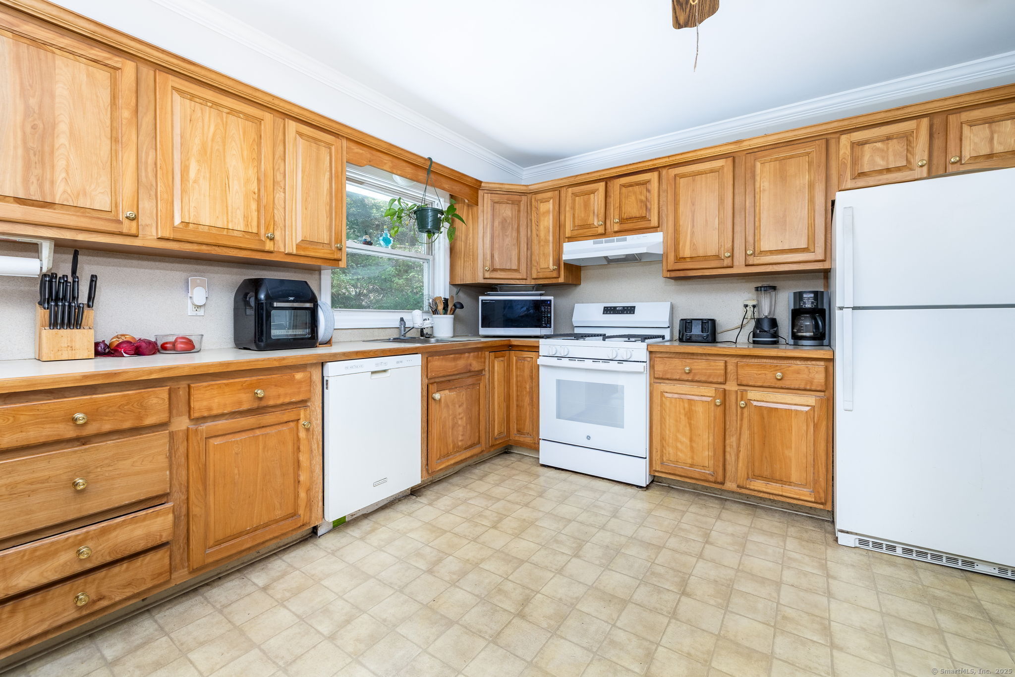 17 Cedar Hill, New Milford, Connecticut 06755