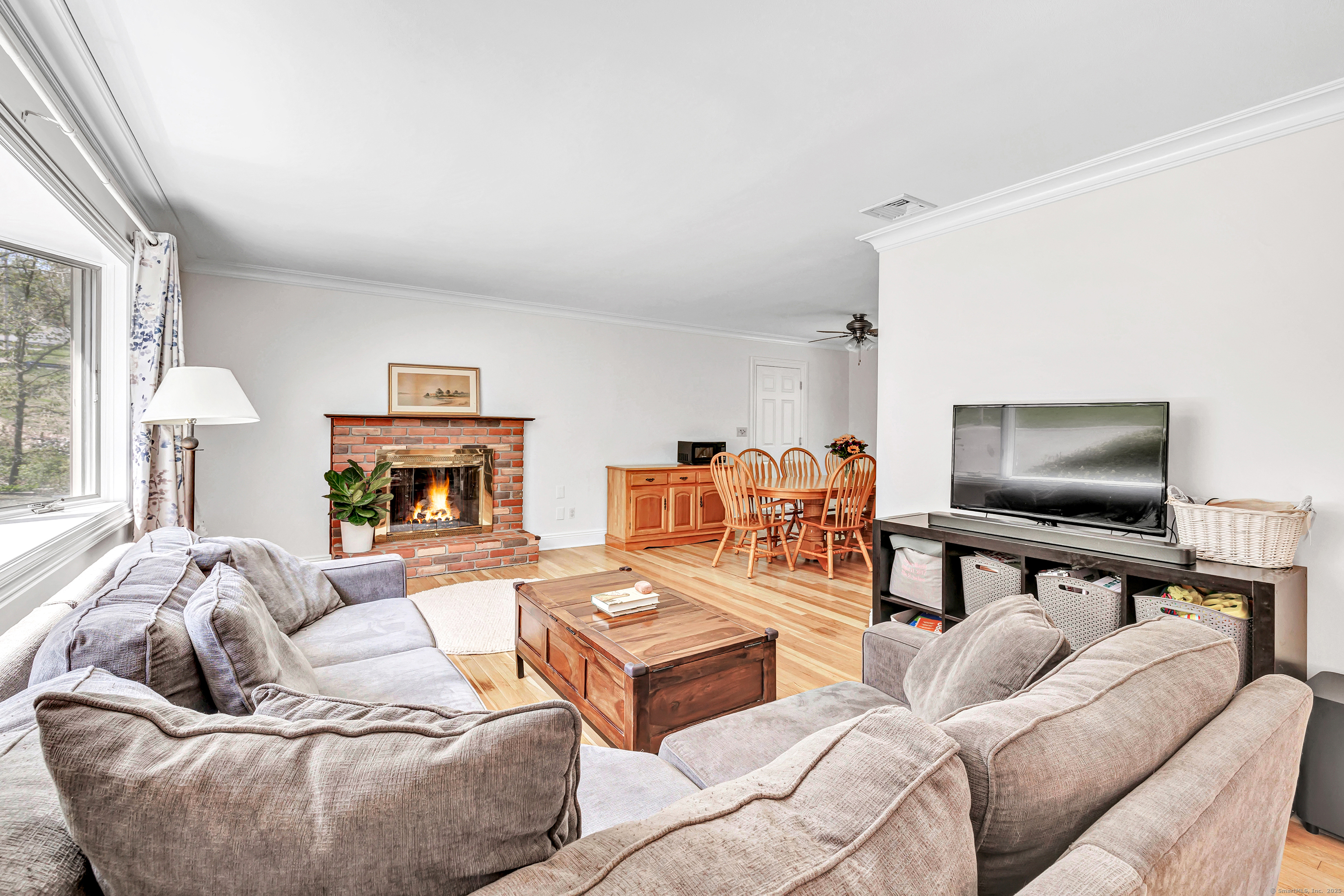 82 Village, Shelton, Connecticut 06484