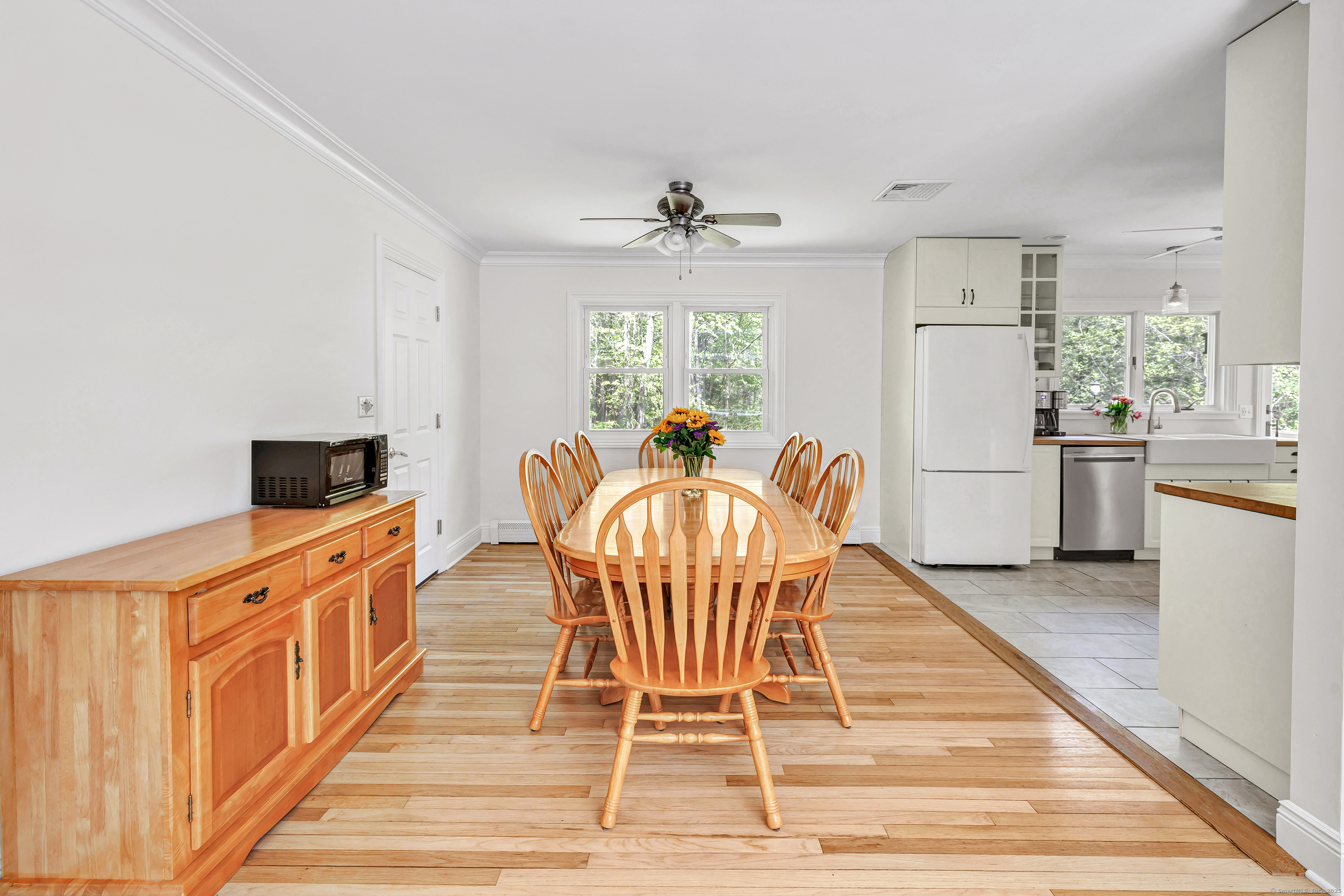 82 Village, Shelton, Connecticut 06484