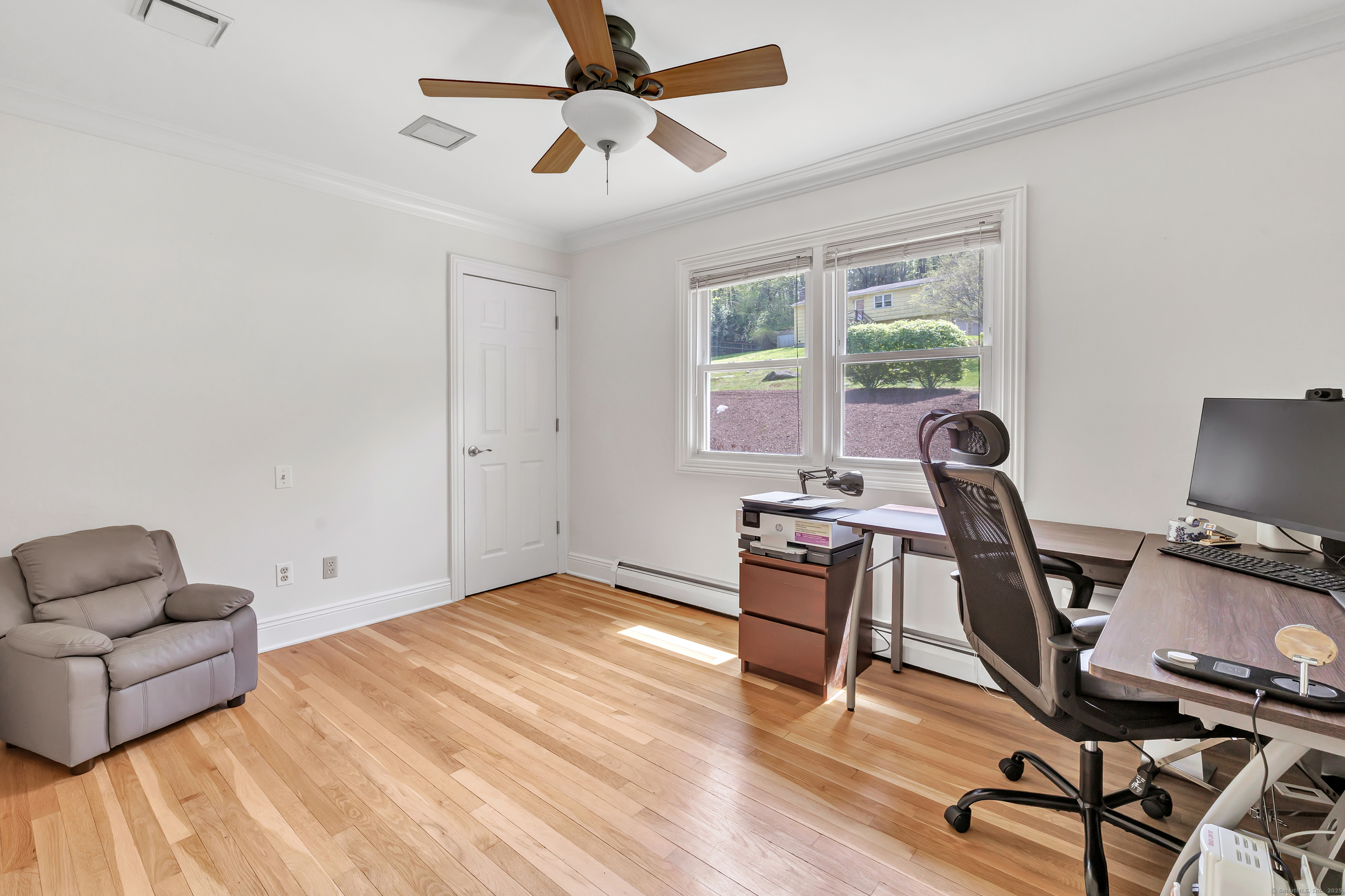 82 Village, Shelton, Connecticut 06484