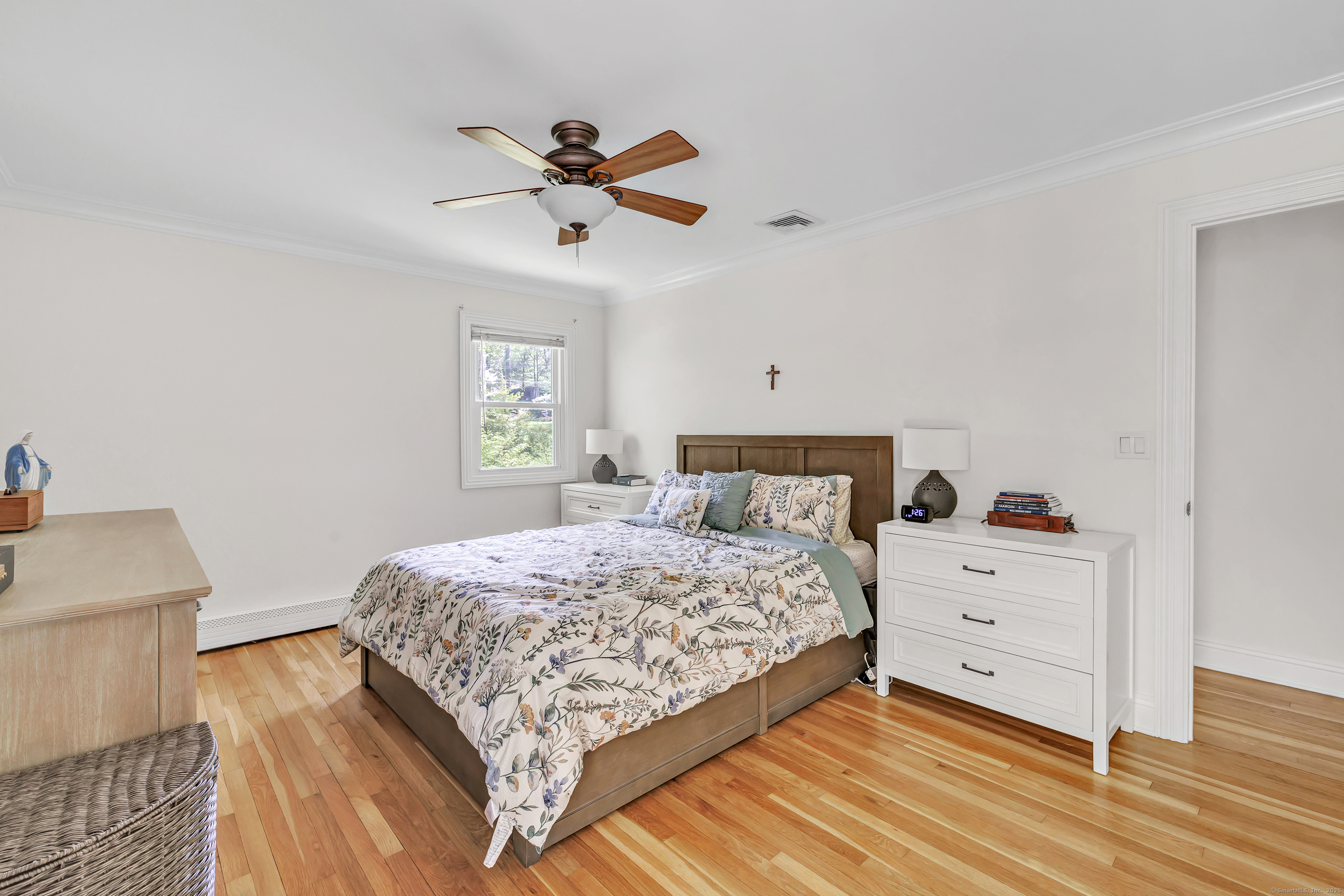 82 Village, Shelton, Connecticut 06484