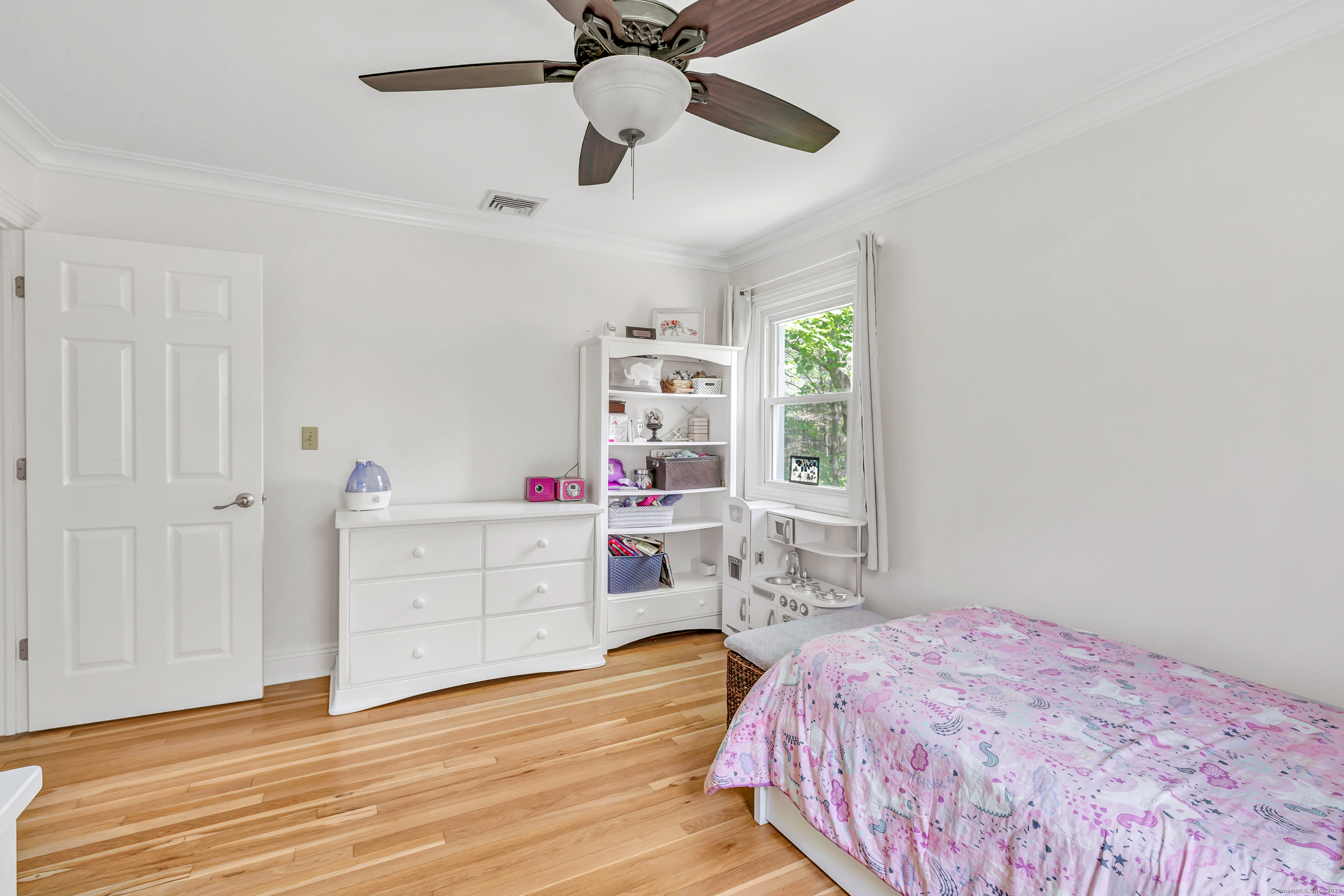 82 Village, Shelton, Connecticut 06484