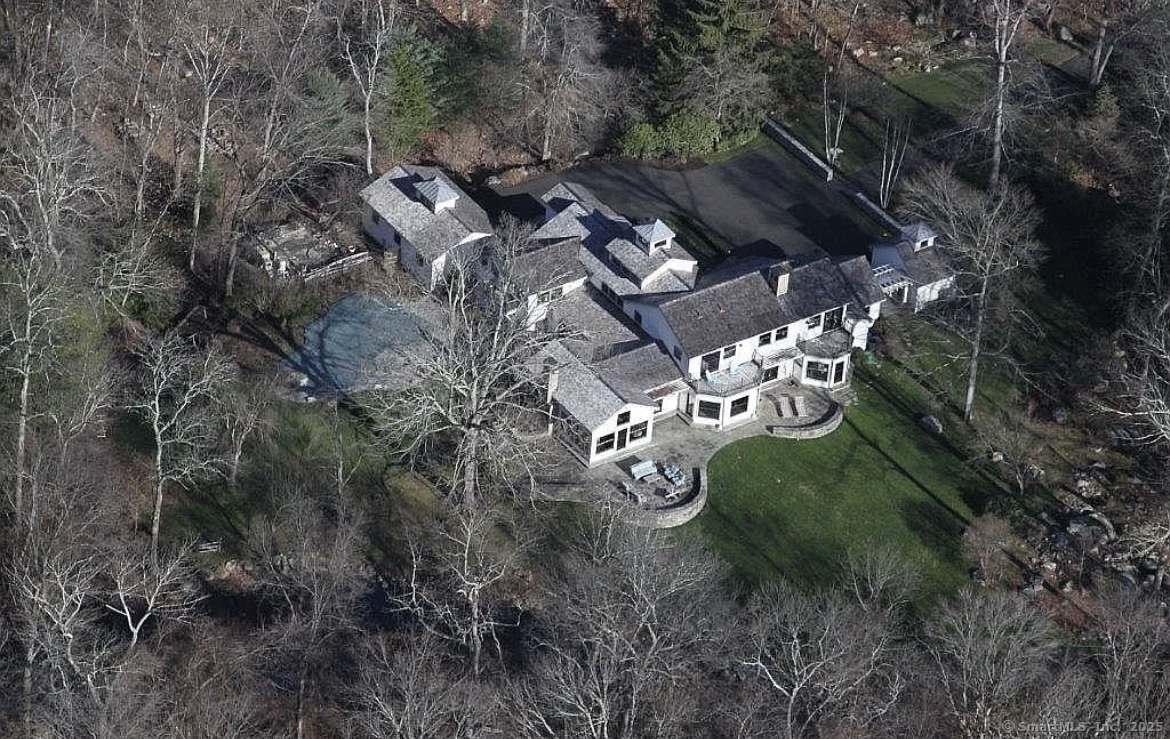 1580 Ponus, New Canaan, Connecticut 06840