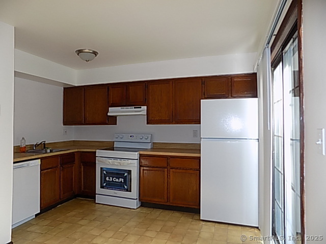 61 Aspetuck, New Milford, Connecticut 06776