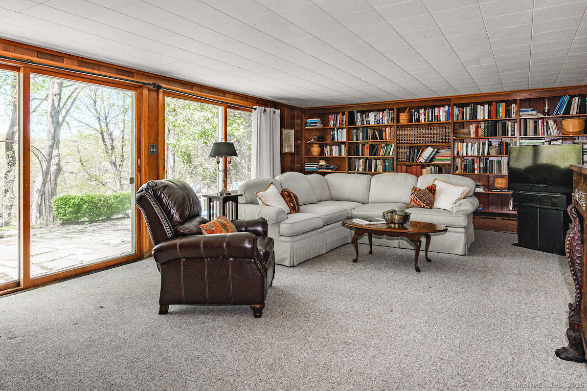 21 South, Harwinton, Connecticut 06791