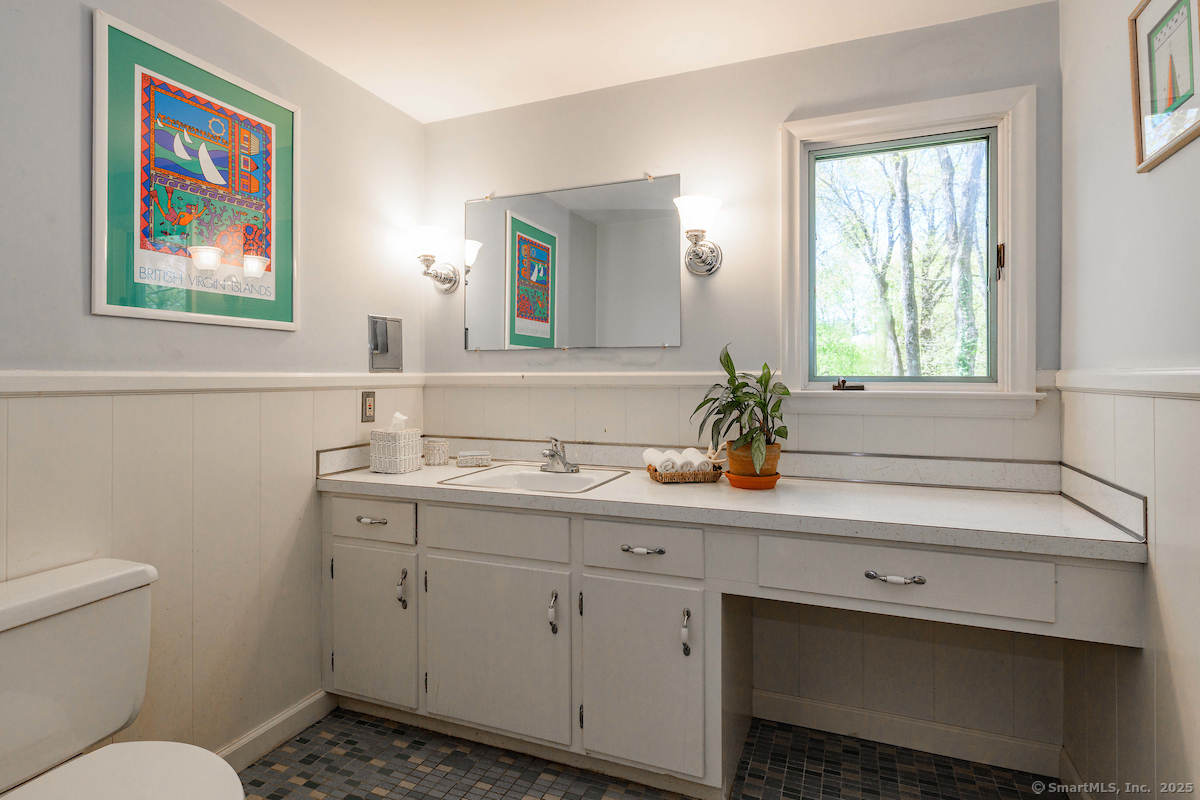 21 South, Harwinton, Connecticut 06791