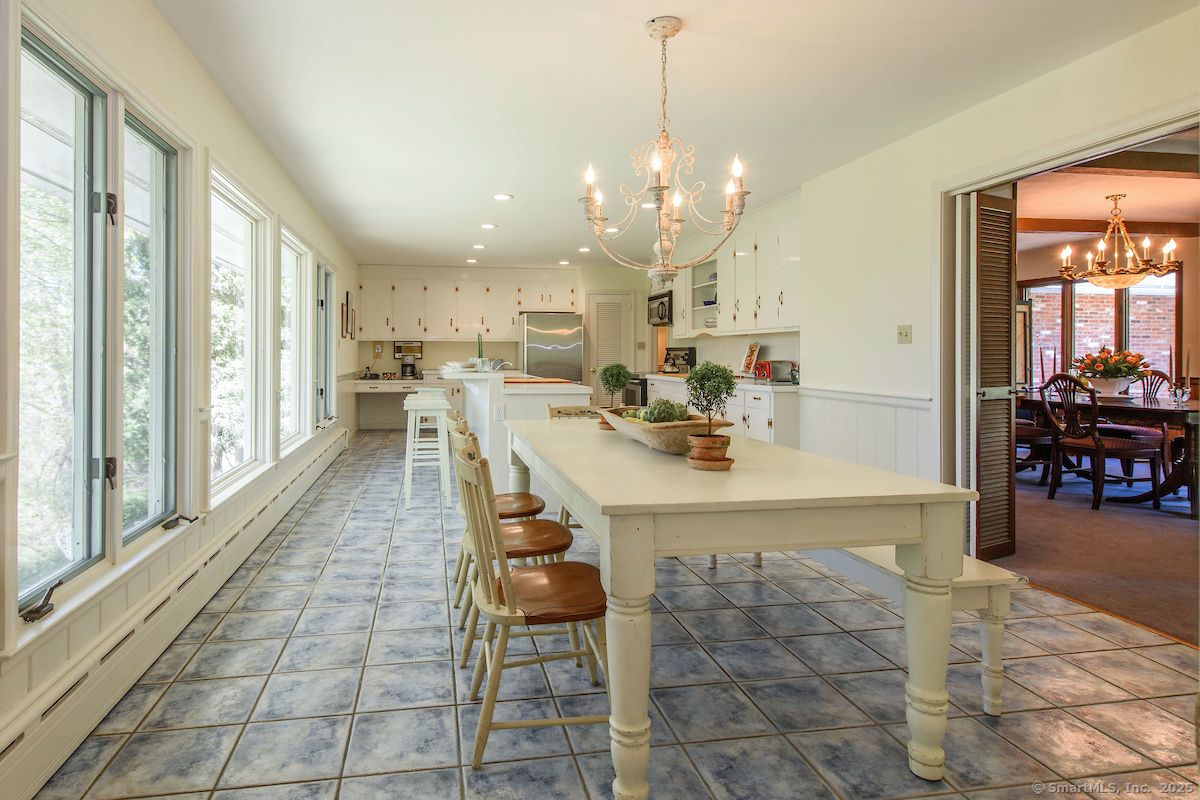 21 South, Harwinton, Connecticut 06791