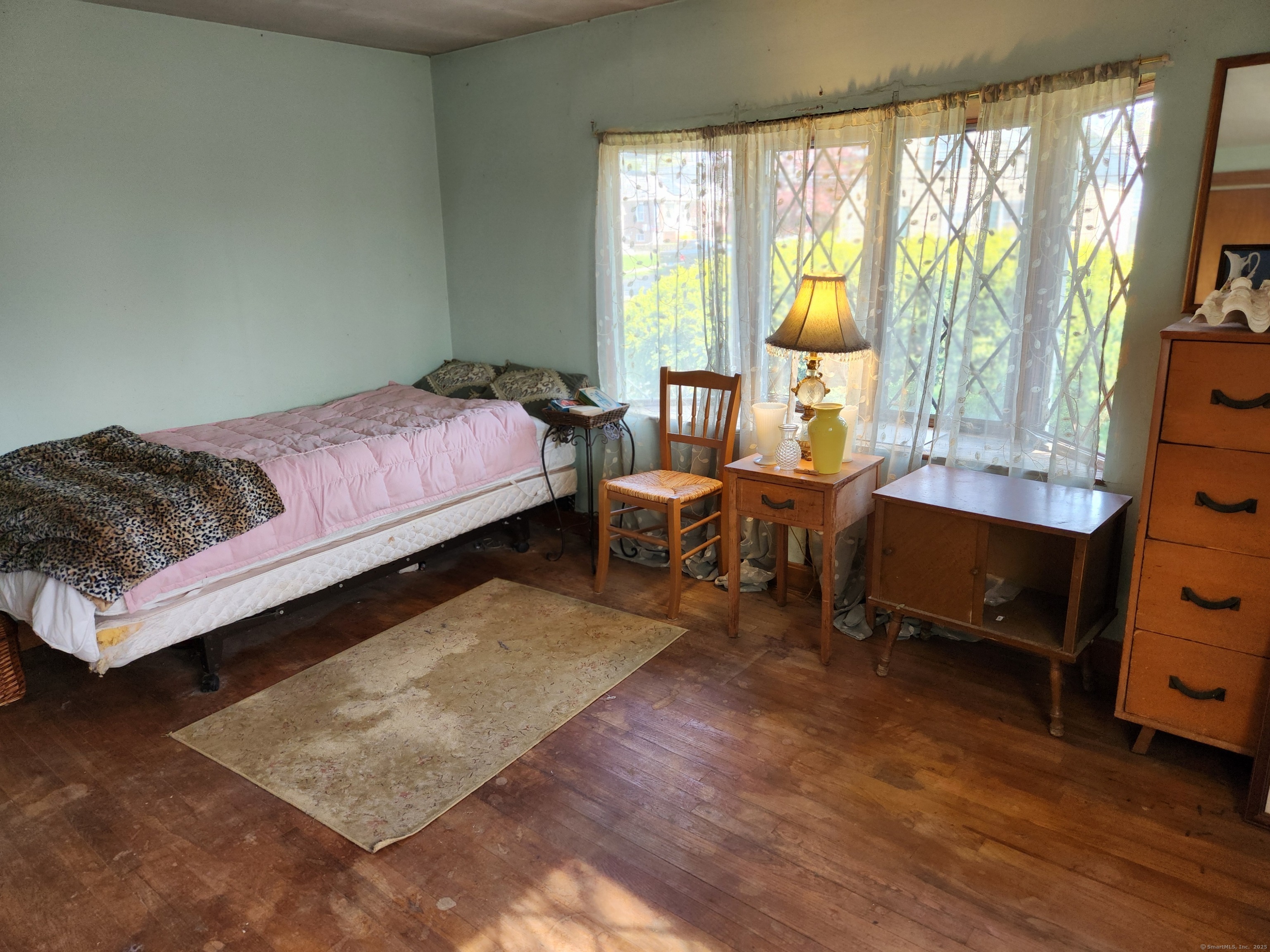 16 Vista, East Haven, Connecticut 06512