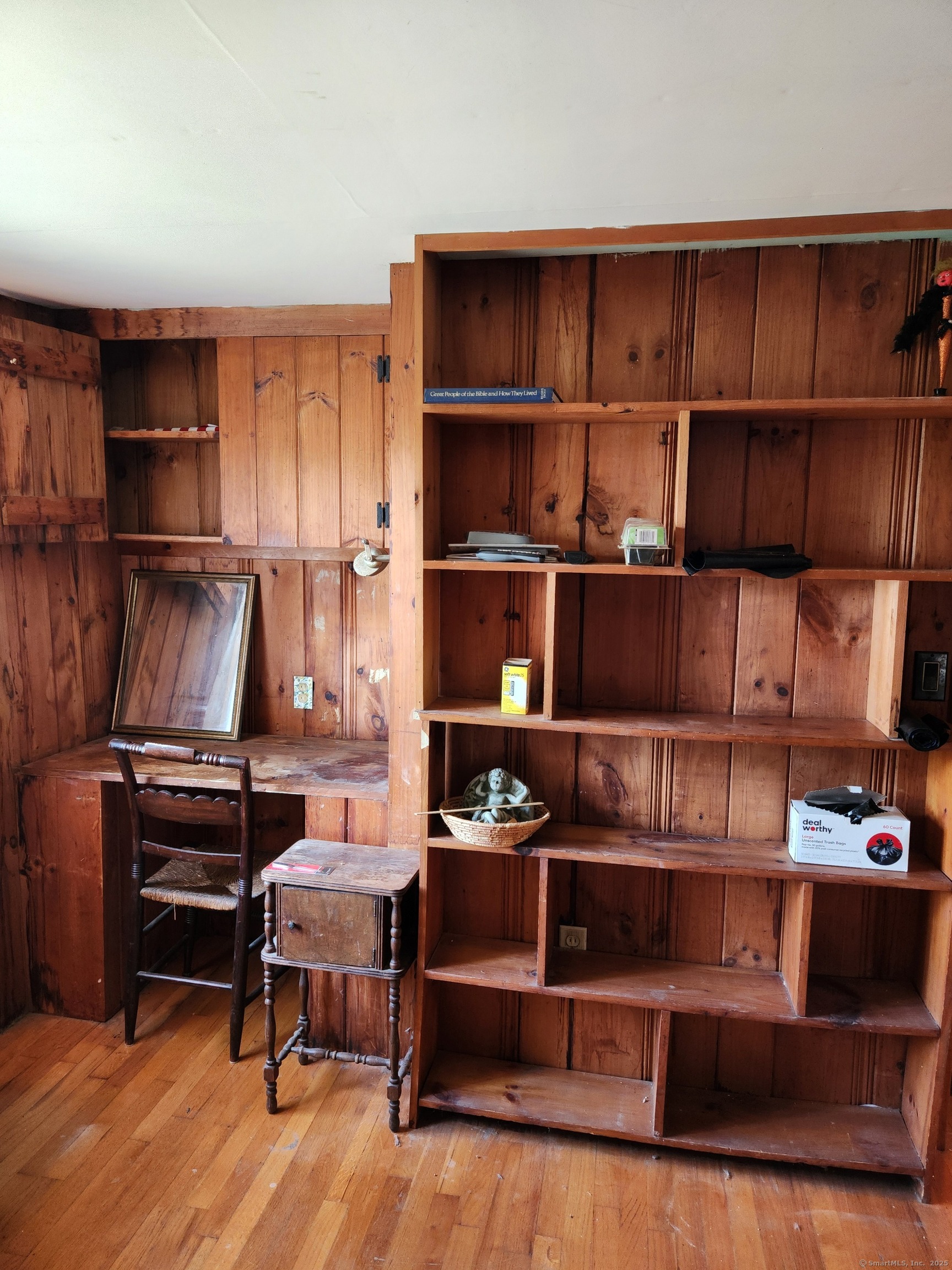 16 Vista, East Haven, Connecticut 06512