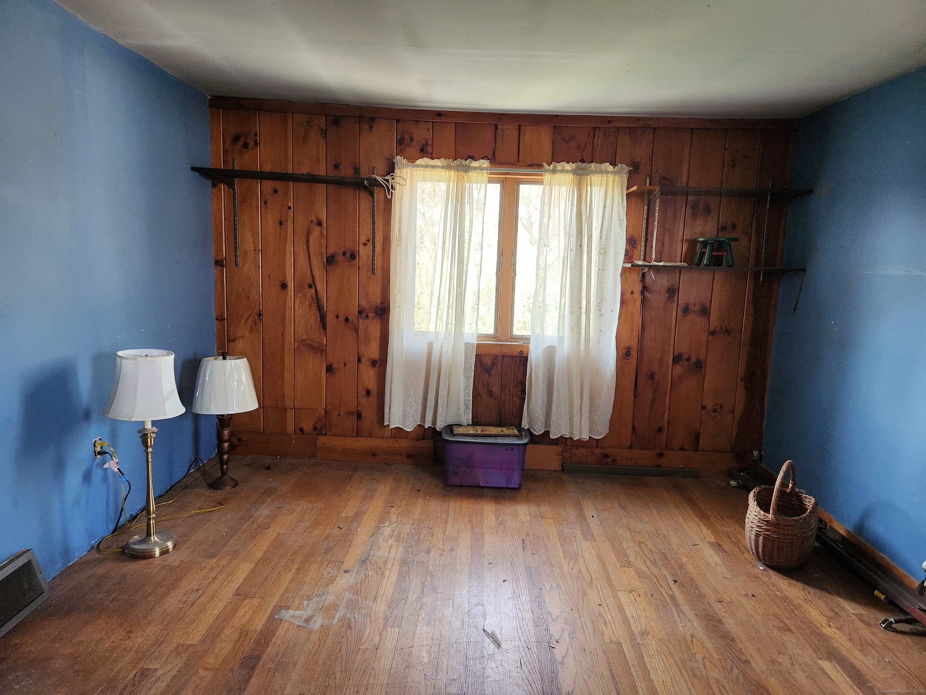 16 Vista, East Haven, Connecticut 06512