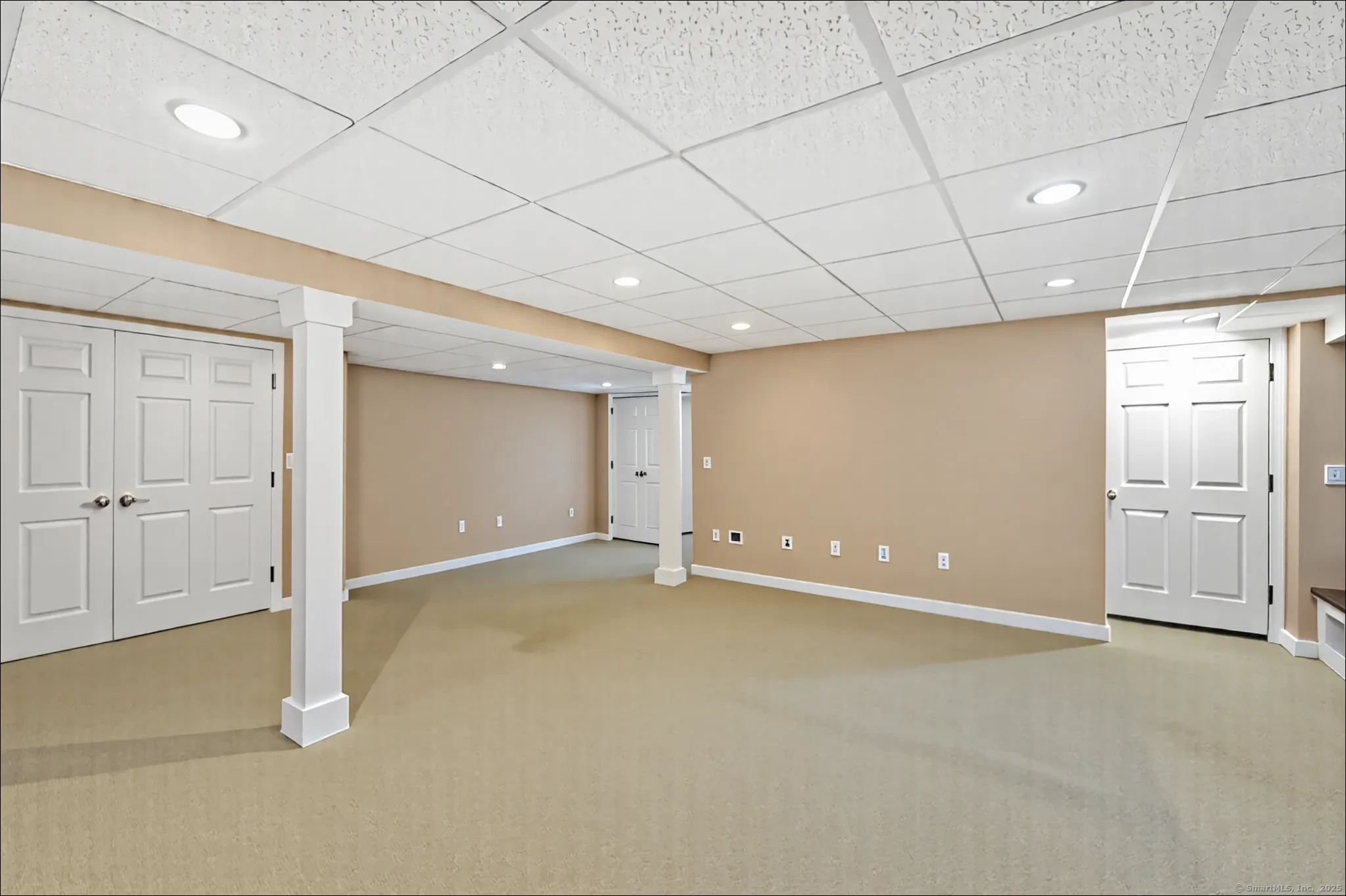 88 Mallory, Roxbury, Connecticut 06783