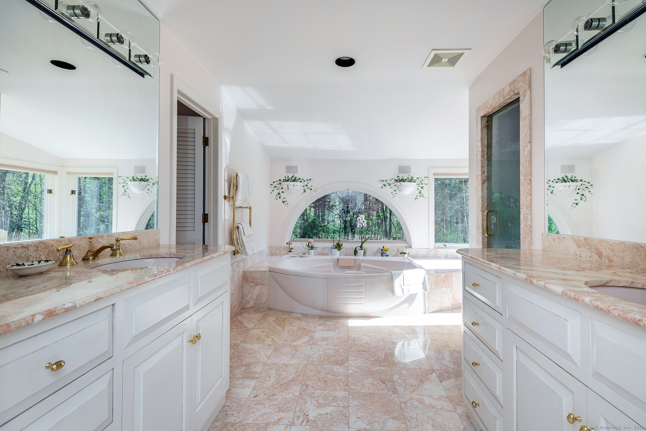 39 Fern, Litchfield, Connecticut 06759