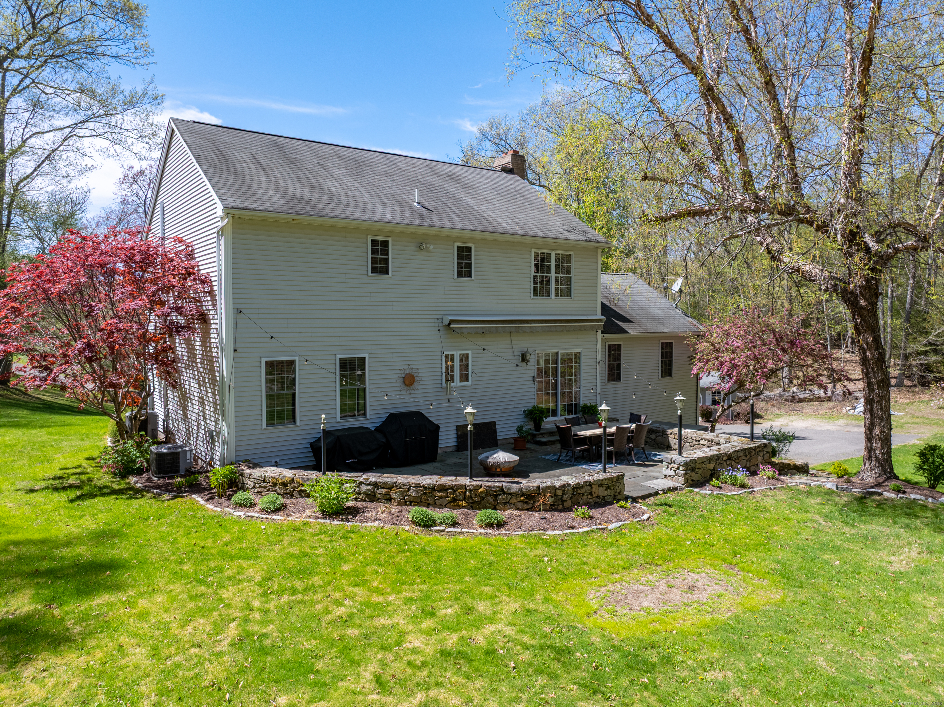 88 Mallory, Roxbury, Connecticut 06783